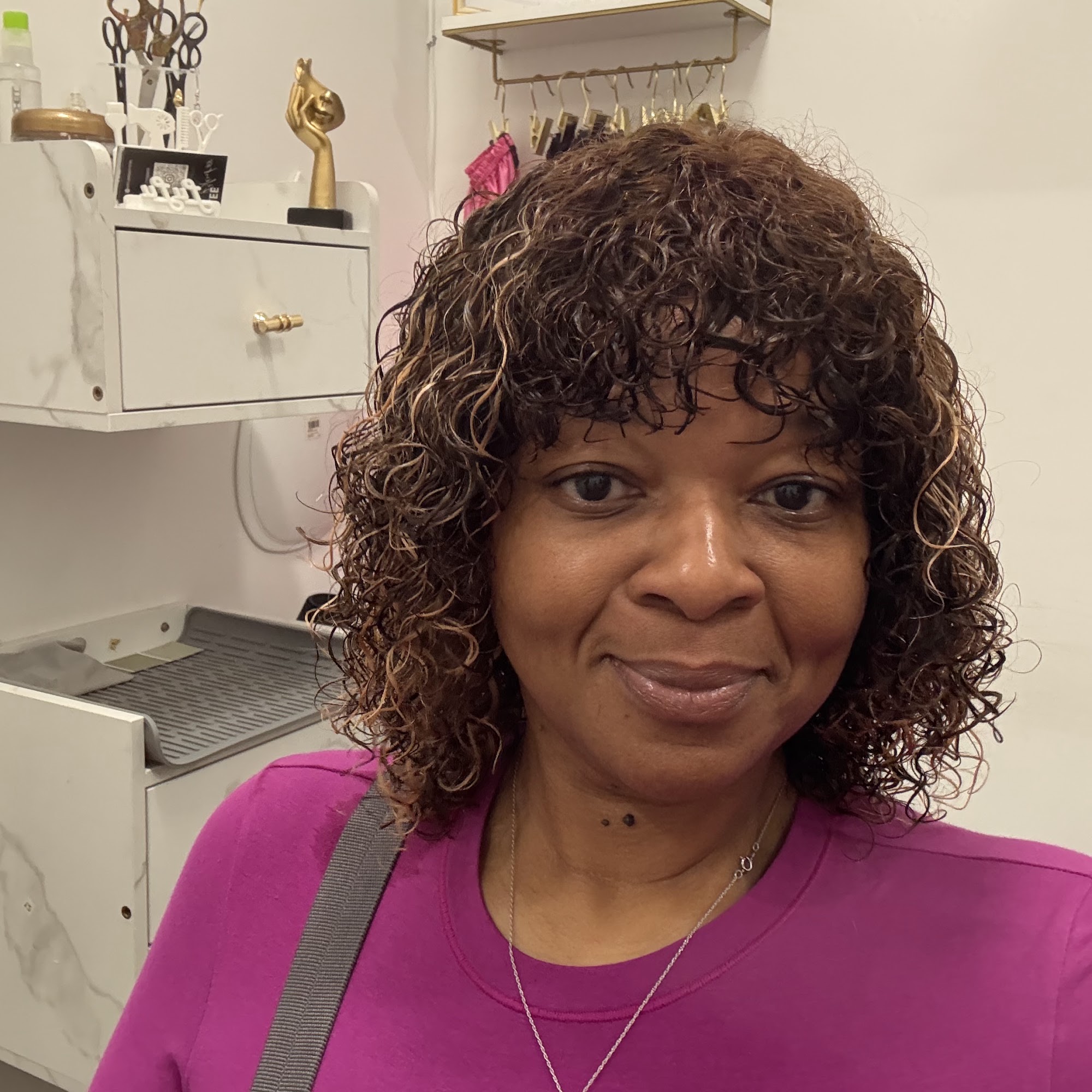 Phenix Salon Suites. 171 W 230th St, Bronx New York 10463