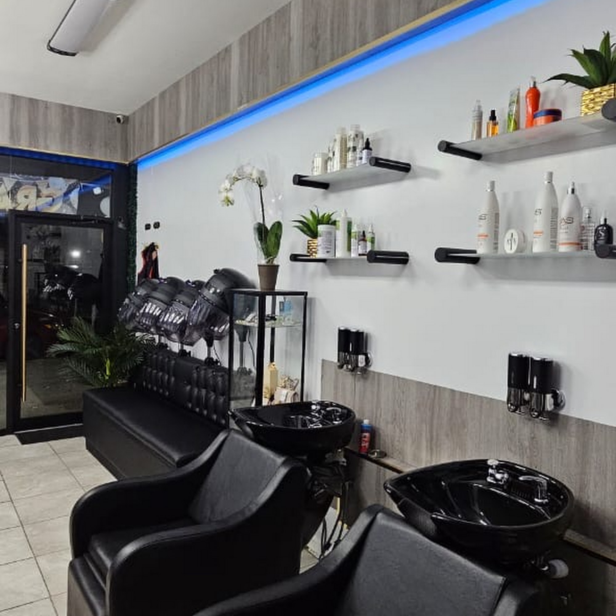 Marina New Renovation Salon 590 Southern Blvd, Bronx New York 10455