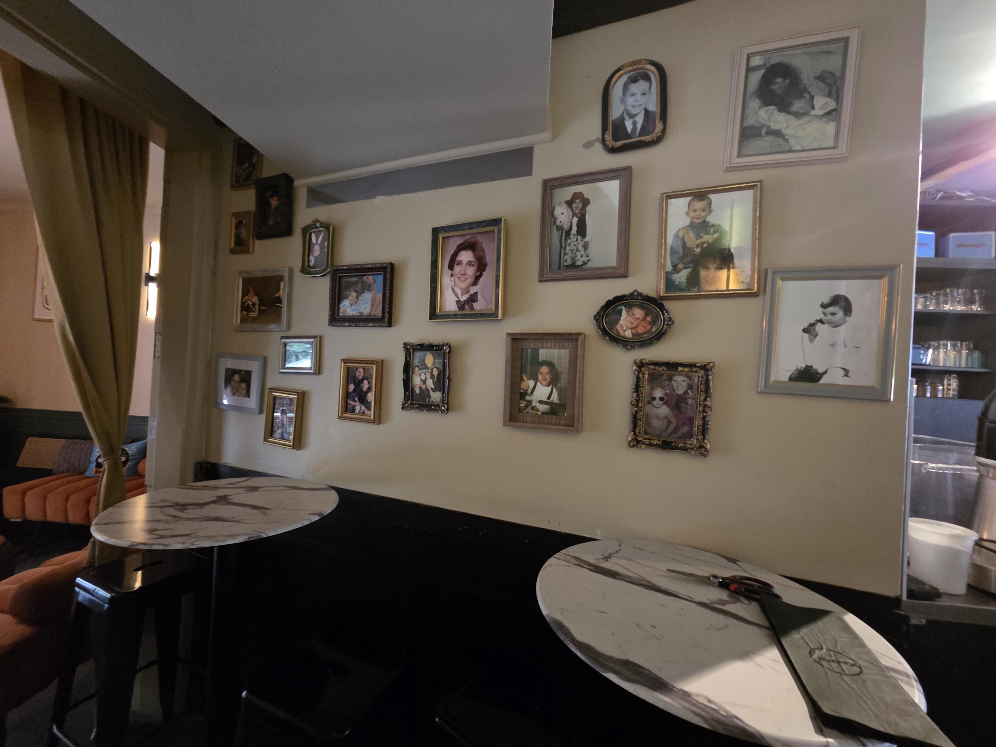 Mommy's Cocktail Bar Brooklyn