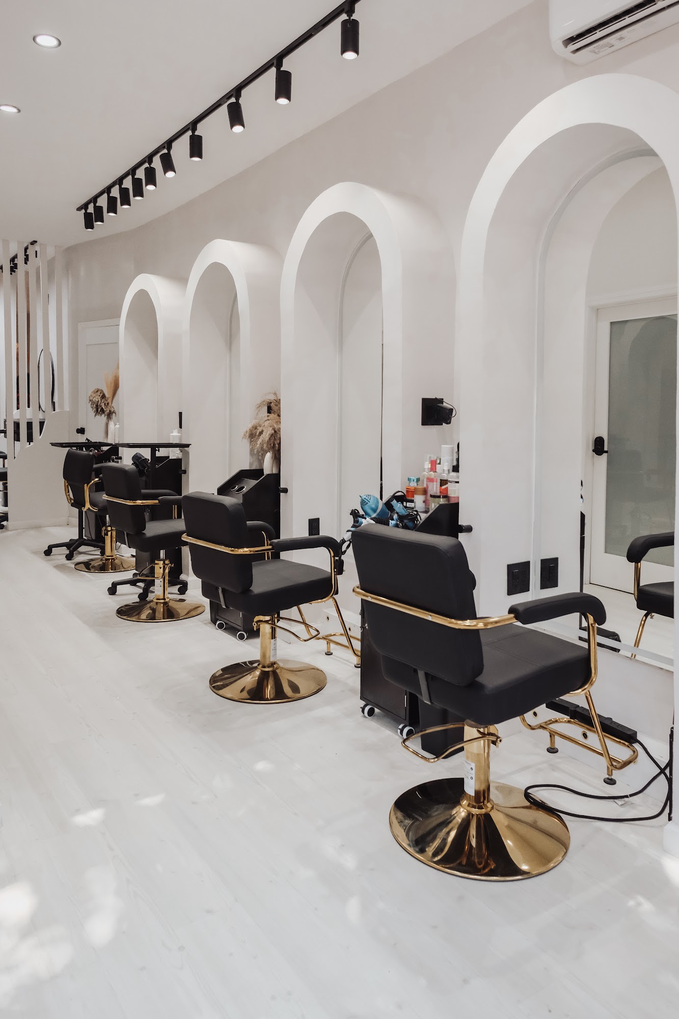 Four Forty Salon and Suites 440 Rogers Ave, Brooklyn New York 11225