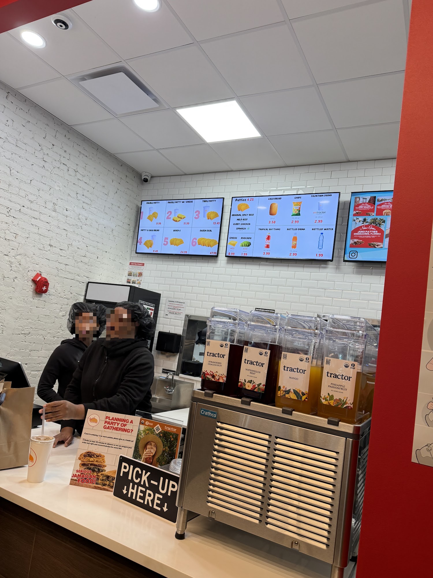 Juici Patties 19 Flatbush Ave, Brooklyn, NY 11217