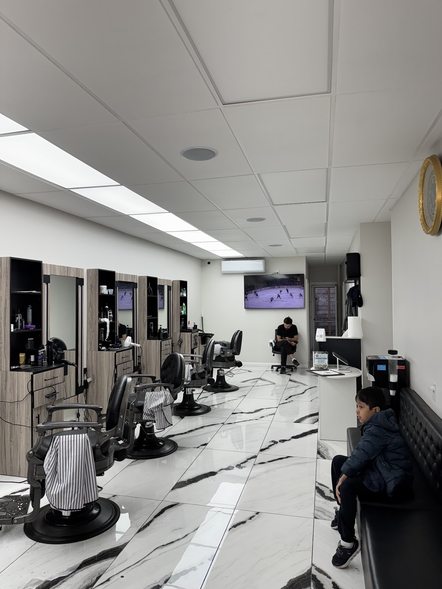 LevelUp Barbershop 769 McDonald Ave, Brooklyn New York 11218