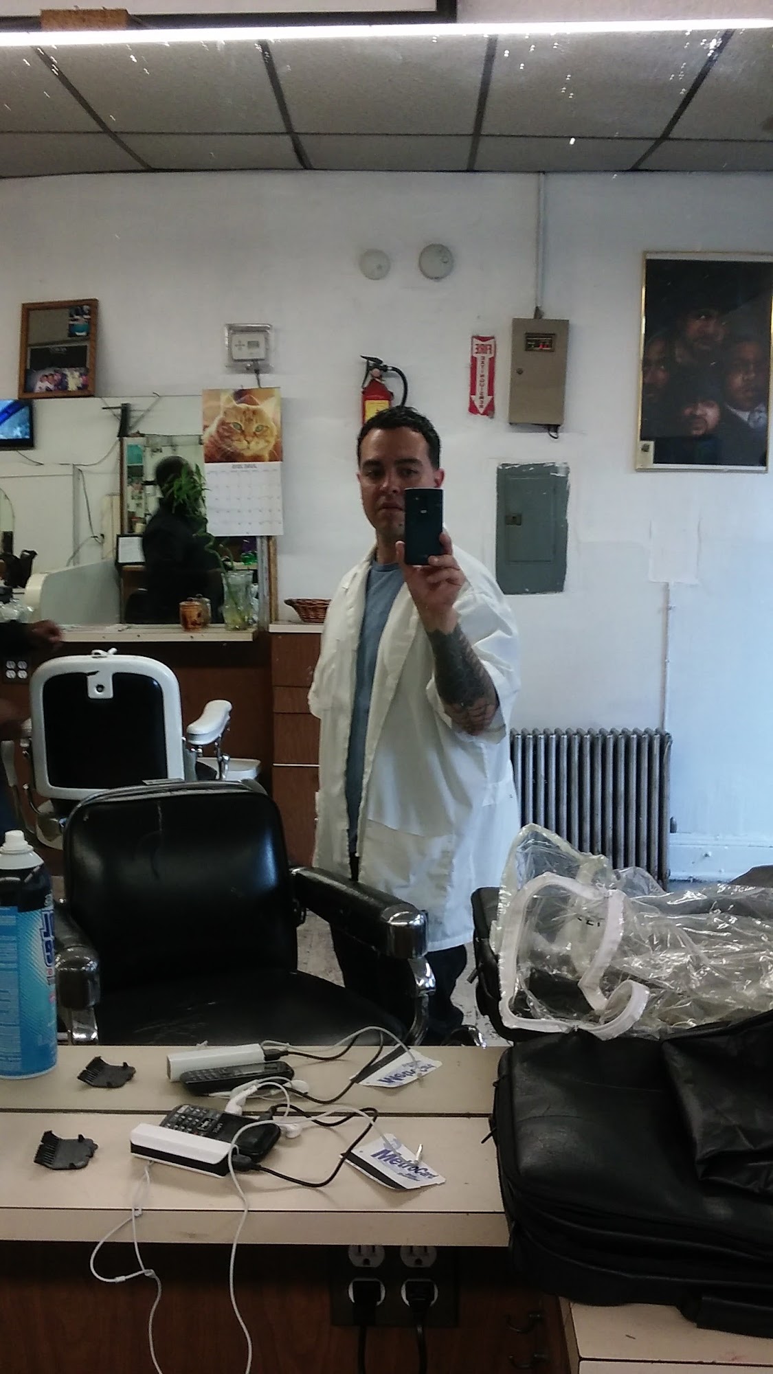 Travel Cuts: by puerto.