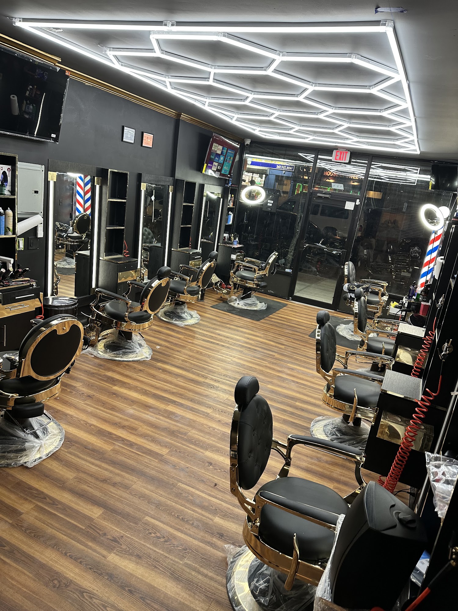 Los Nuñez Barber Shop