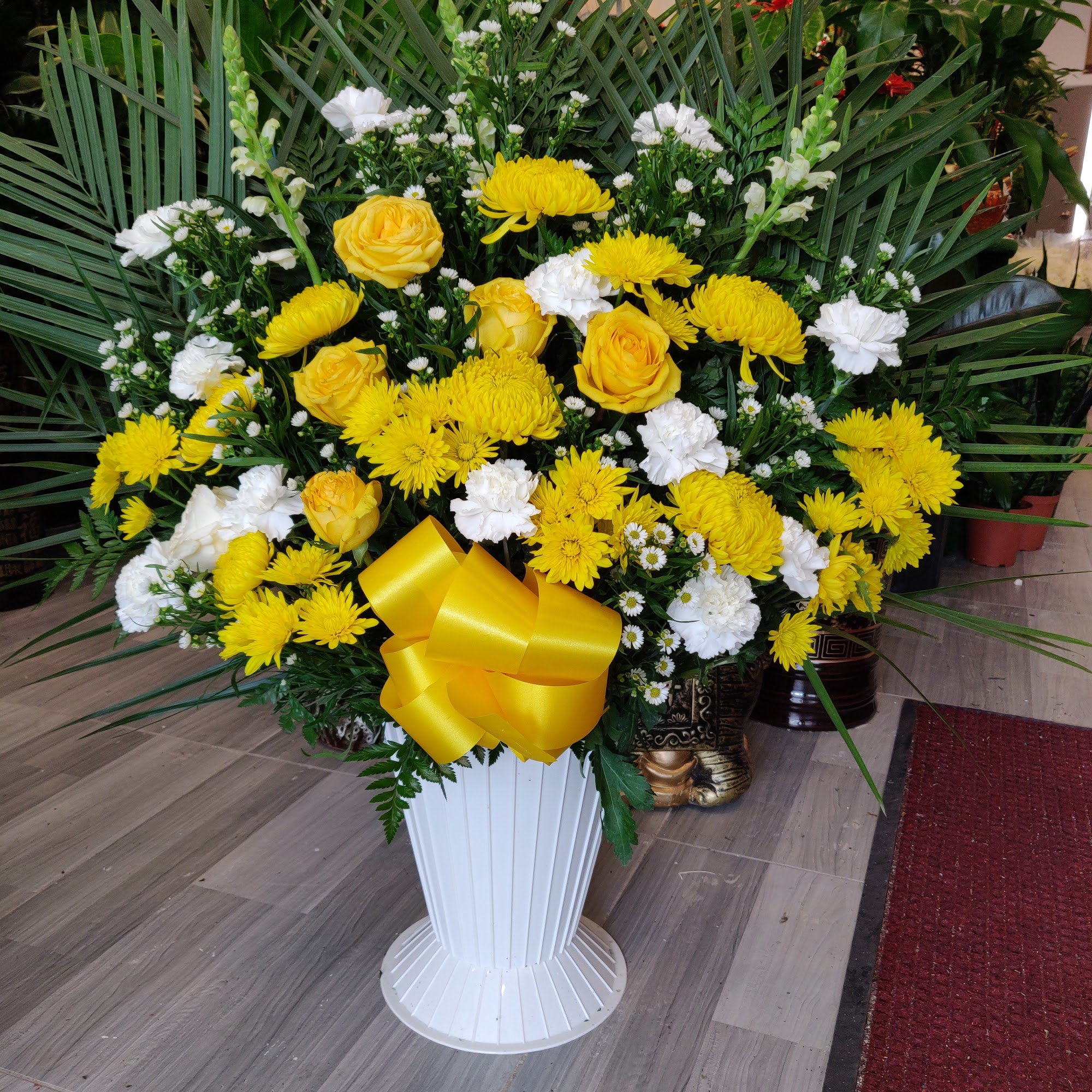 8 Ave Florist 4808 8th Ave, Brooklyn New York 11220