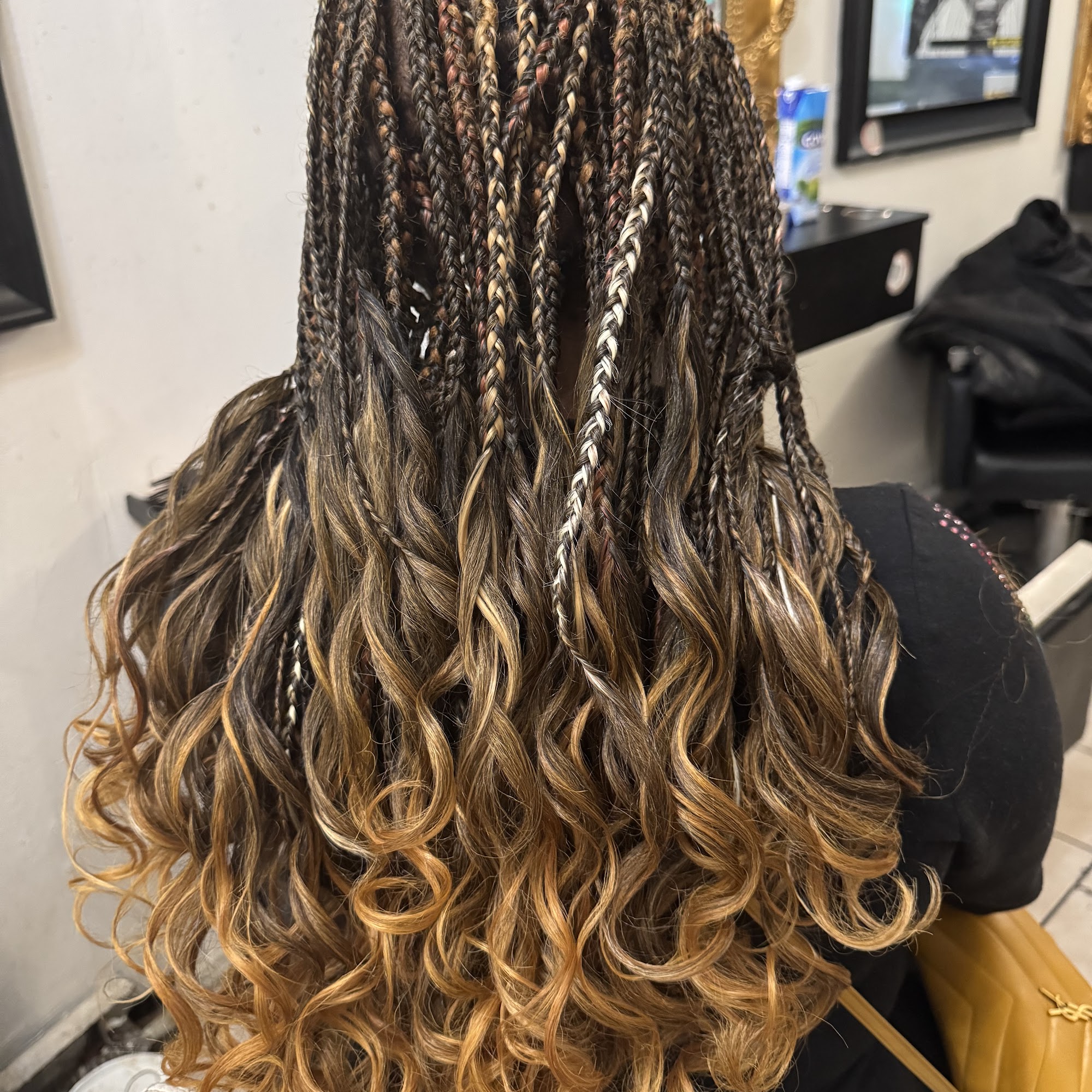 Bambe's African Hair Braiding