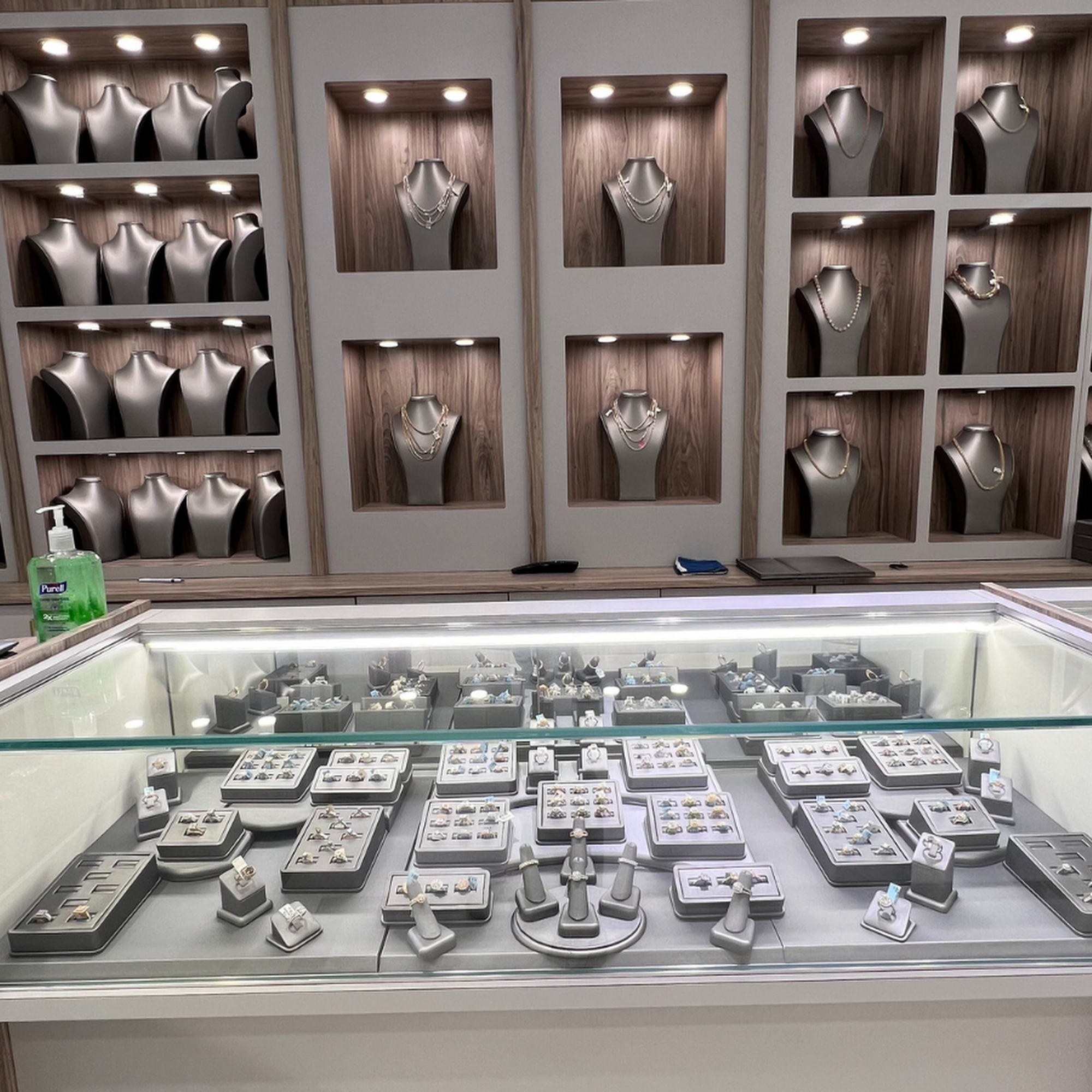 Mike The Jeweler - Mike & Co