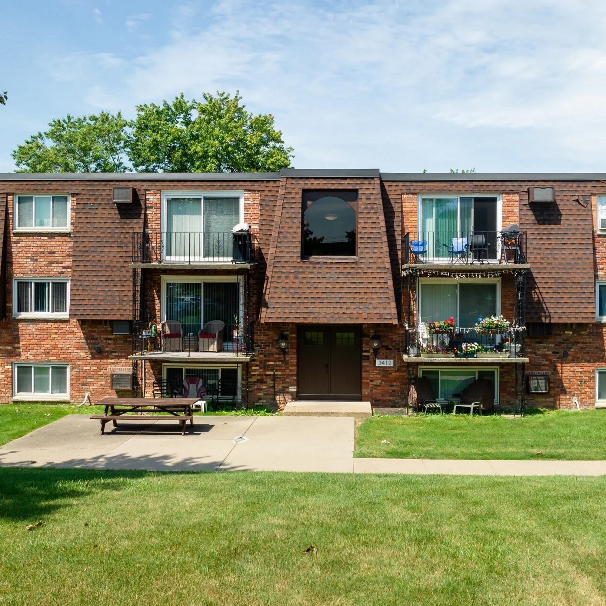 Camelot Village Apartments