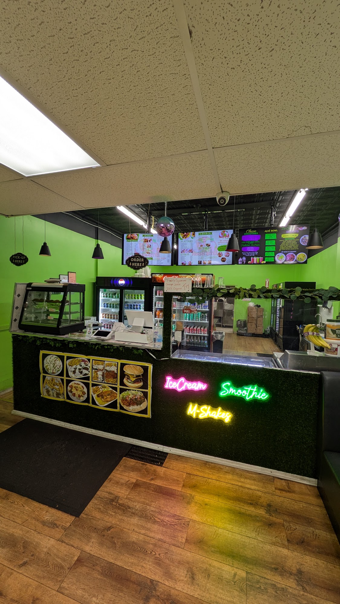 Fresh bites & Smoothies(Halal)