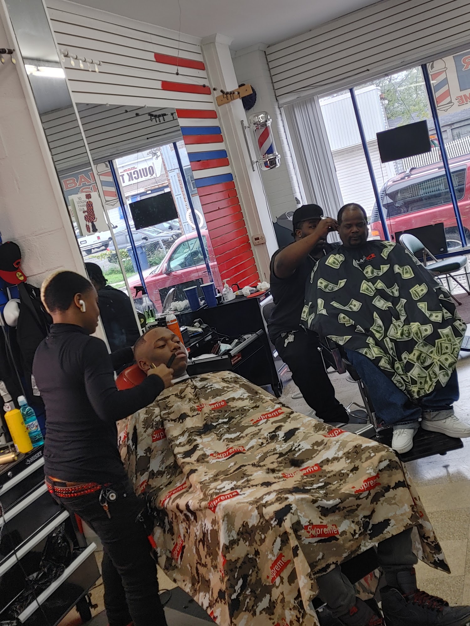 Boss Kutz Game and Lounge 1481 E Delavan Ave, Buffalo New York 14215