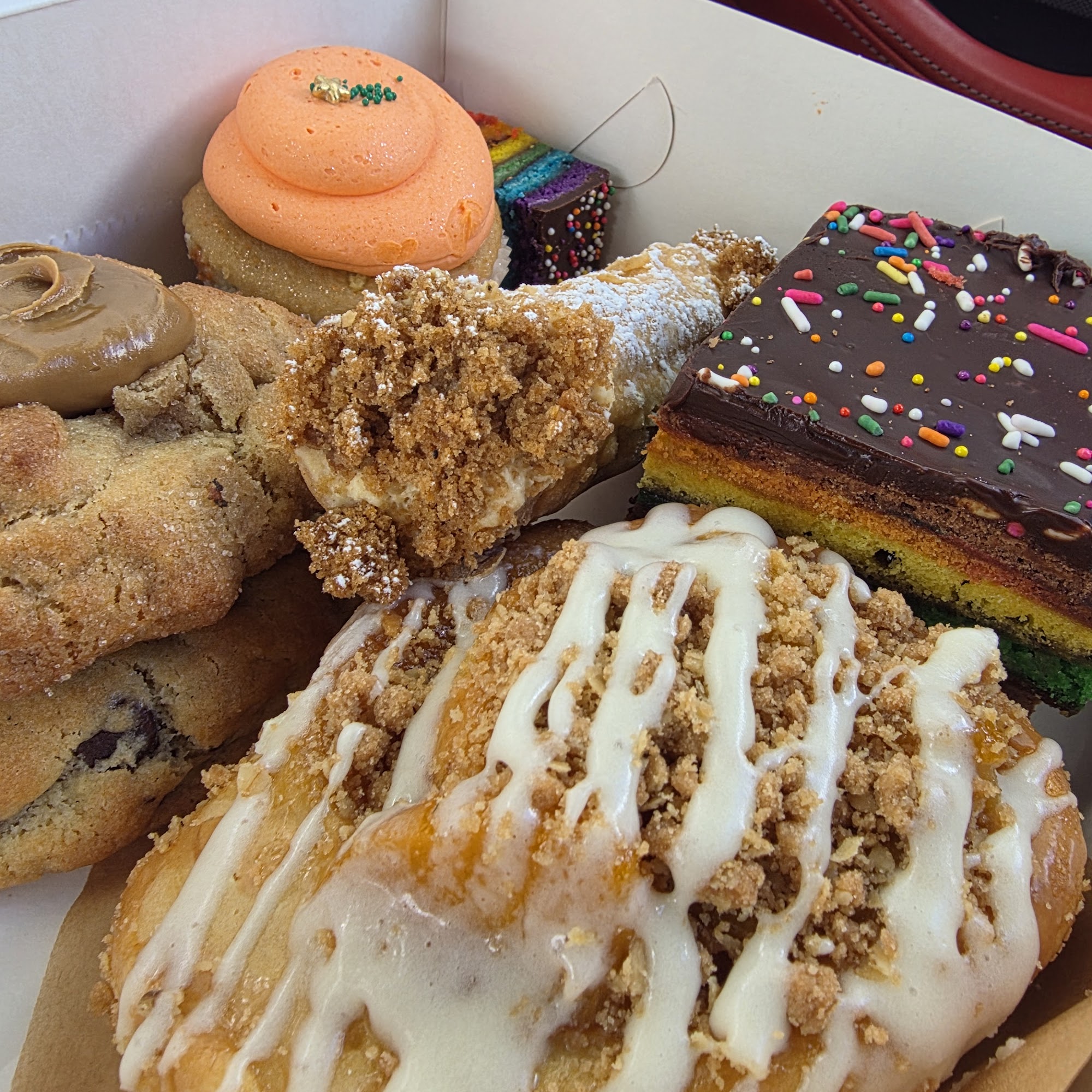 For Goodness Cakes Co. Calverton