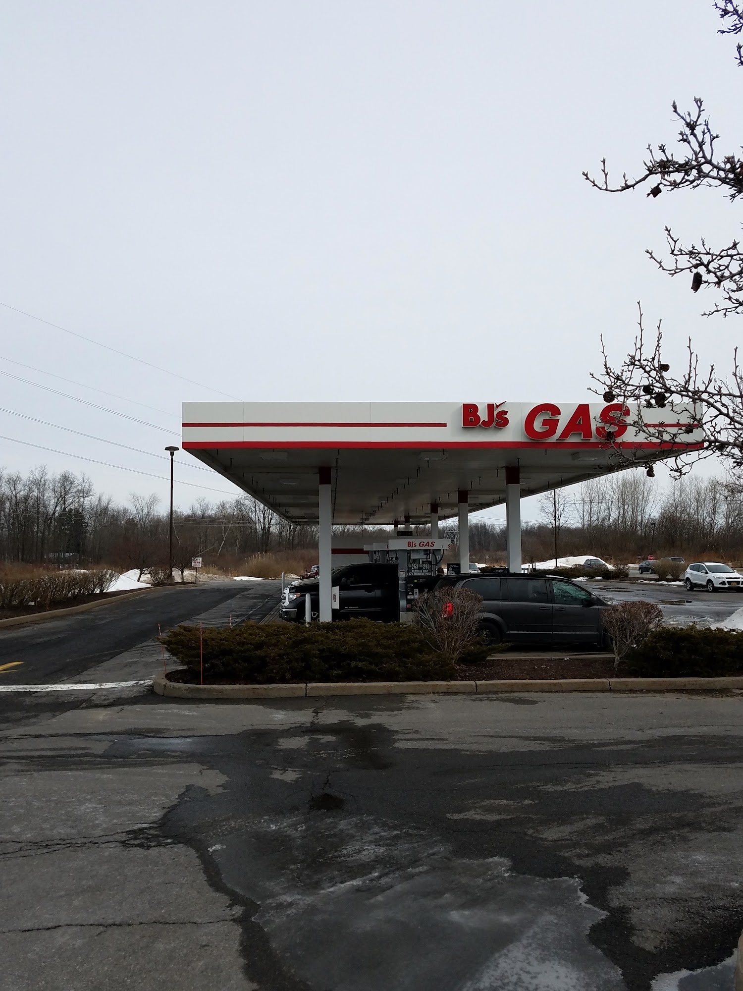 BJ's Gas Station Clay