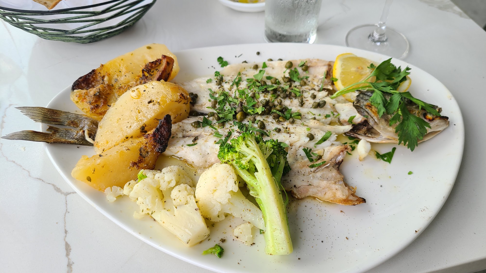 LIMANI GRILLE Commack