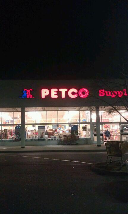 Petco Commack
