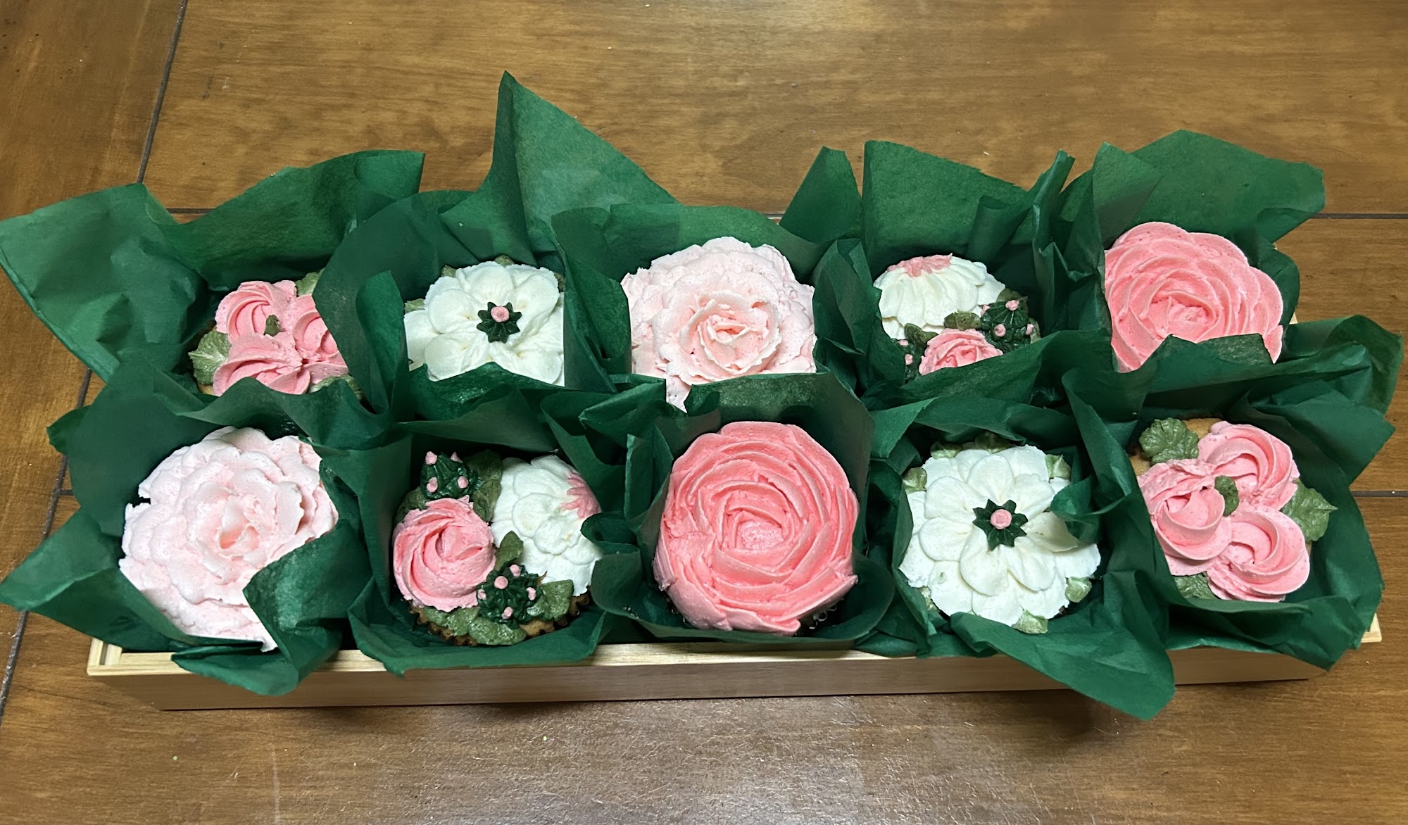 Christina's Creative Cupcakes Menu