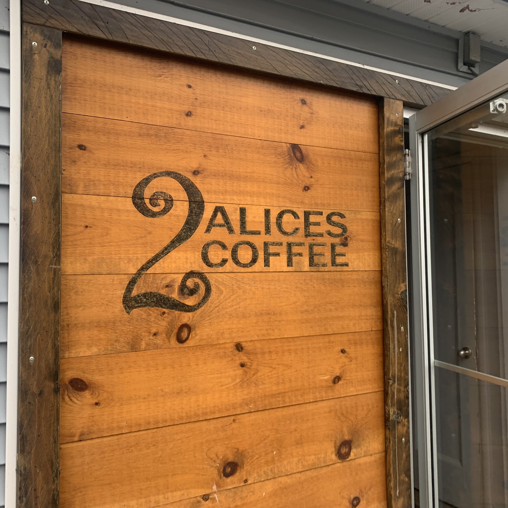 2 Alices Coffee Lounge Cornwall-on-Hudson