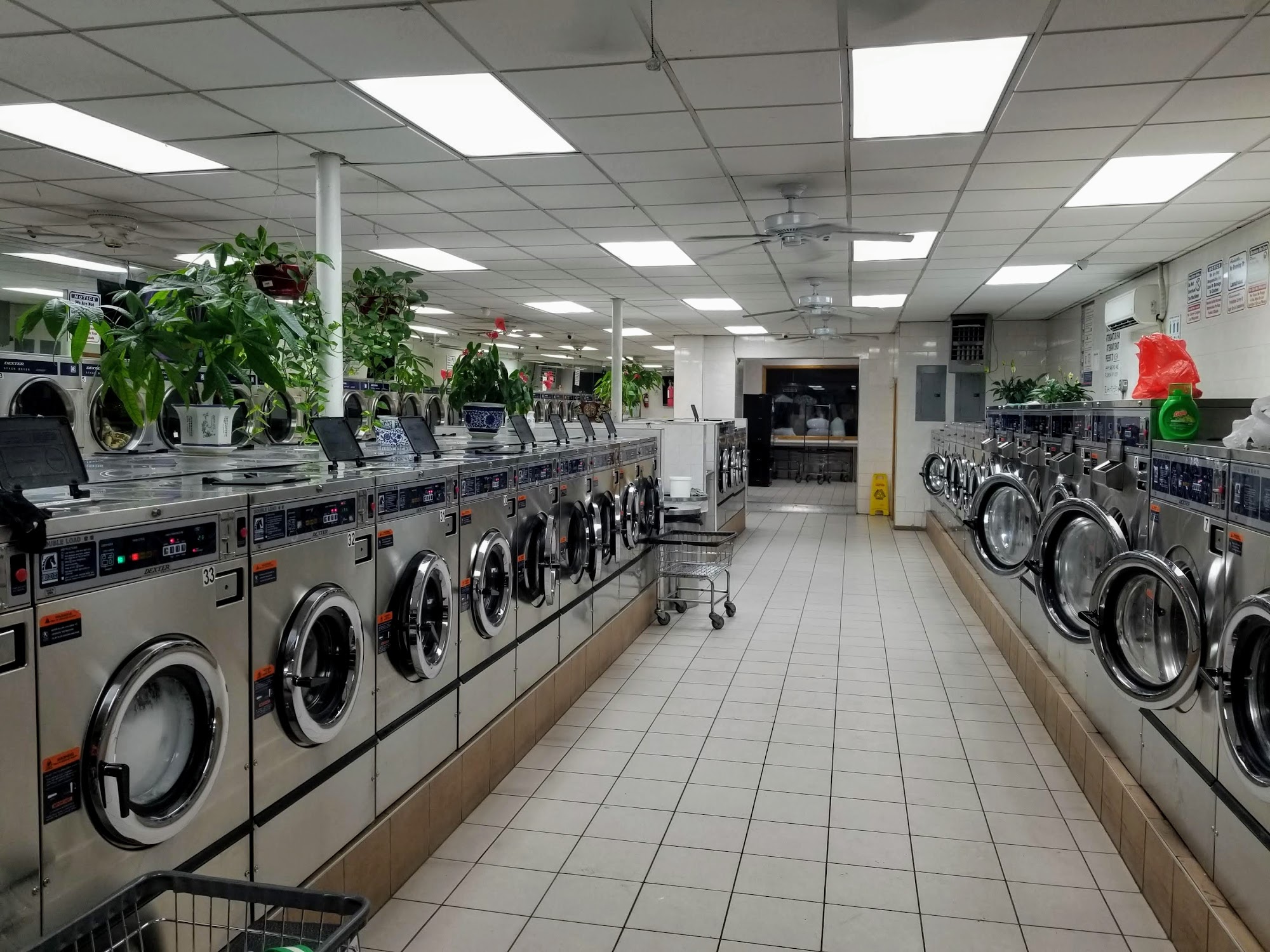 L & G Best Laundromat 37-53 103rd St, Corona