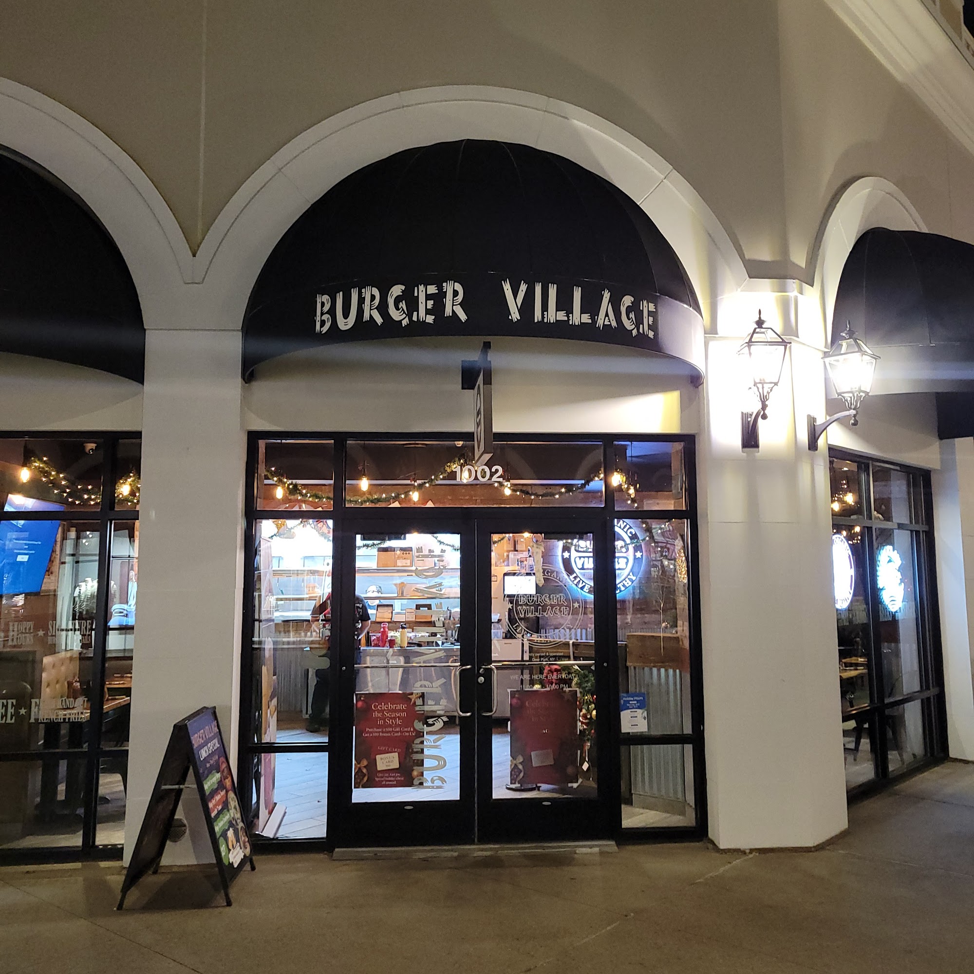 Burger Village 152 The Arches Cir #1002, Deer Park