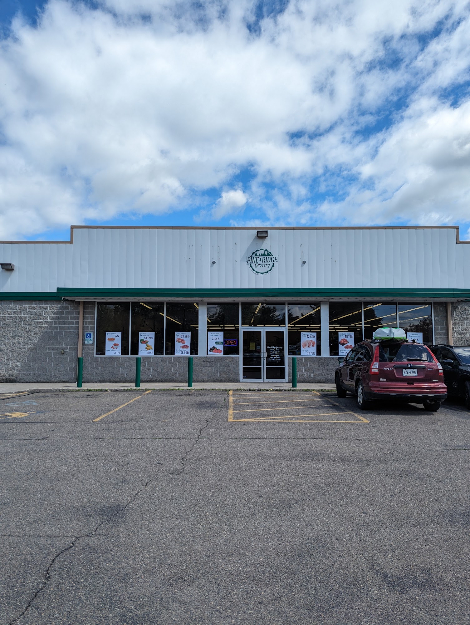 Pine Ridge Grocery Dryden