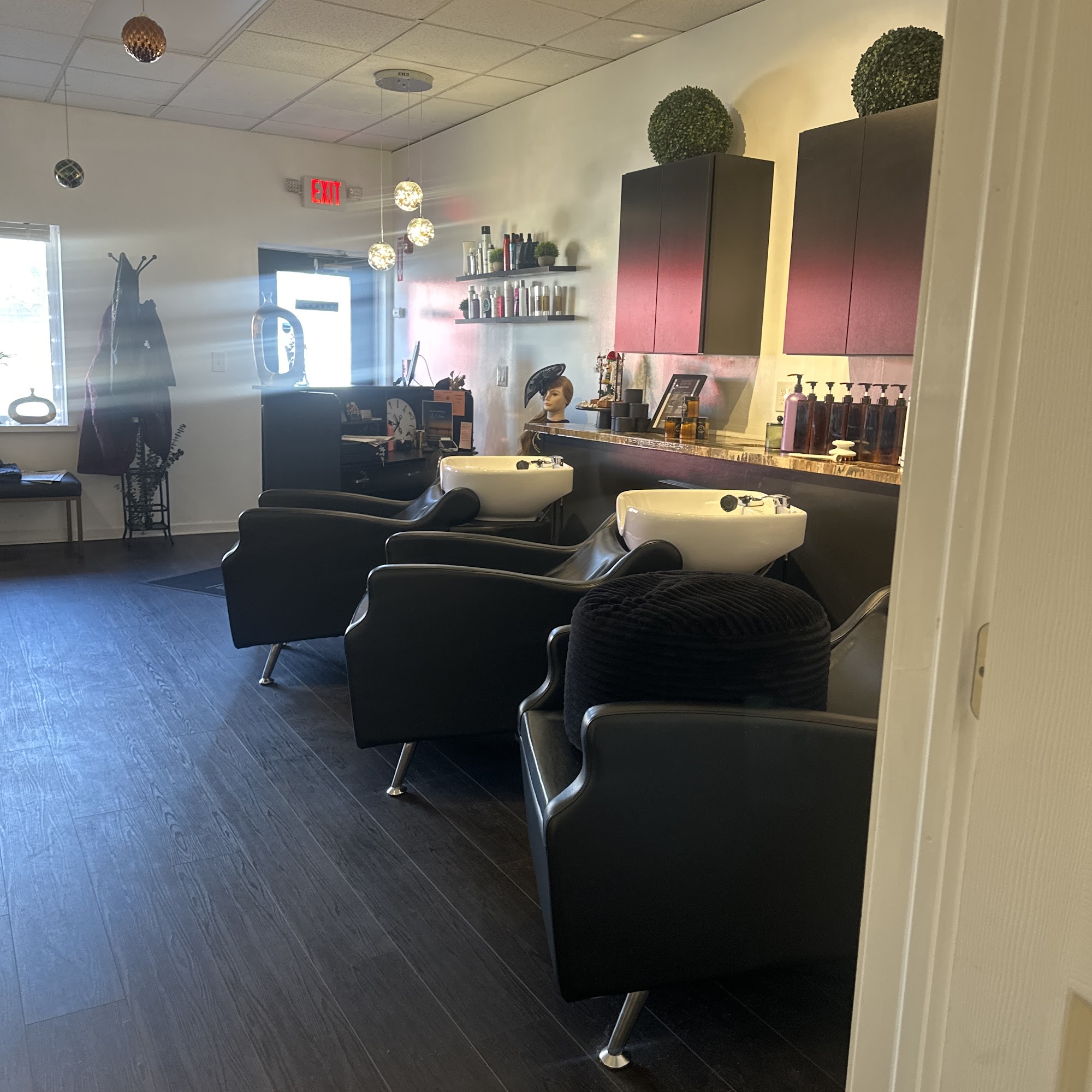 SJ Studio Salon