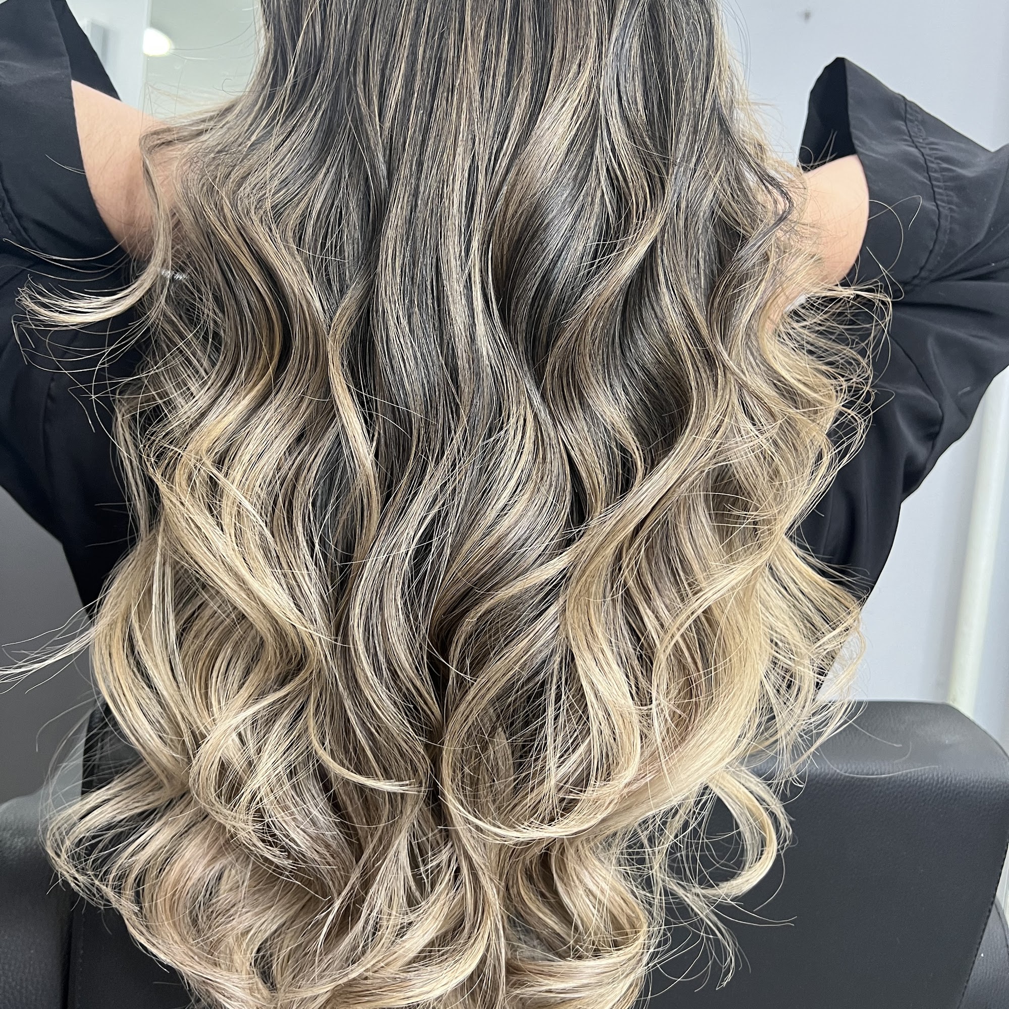 E & J Peluqueria Unisex