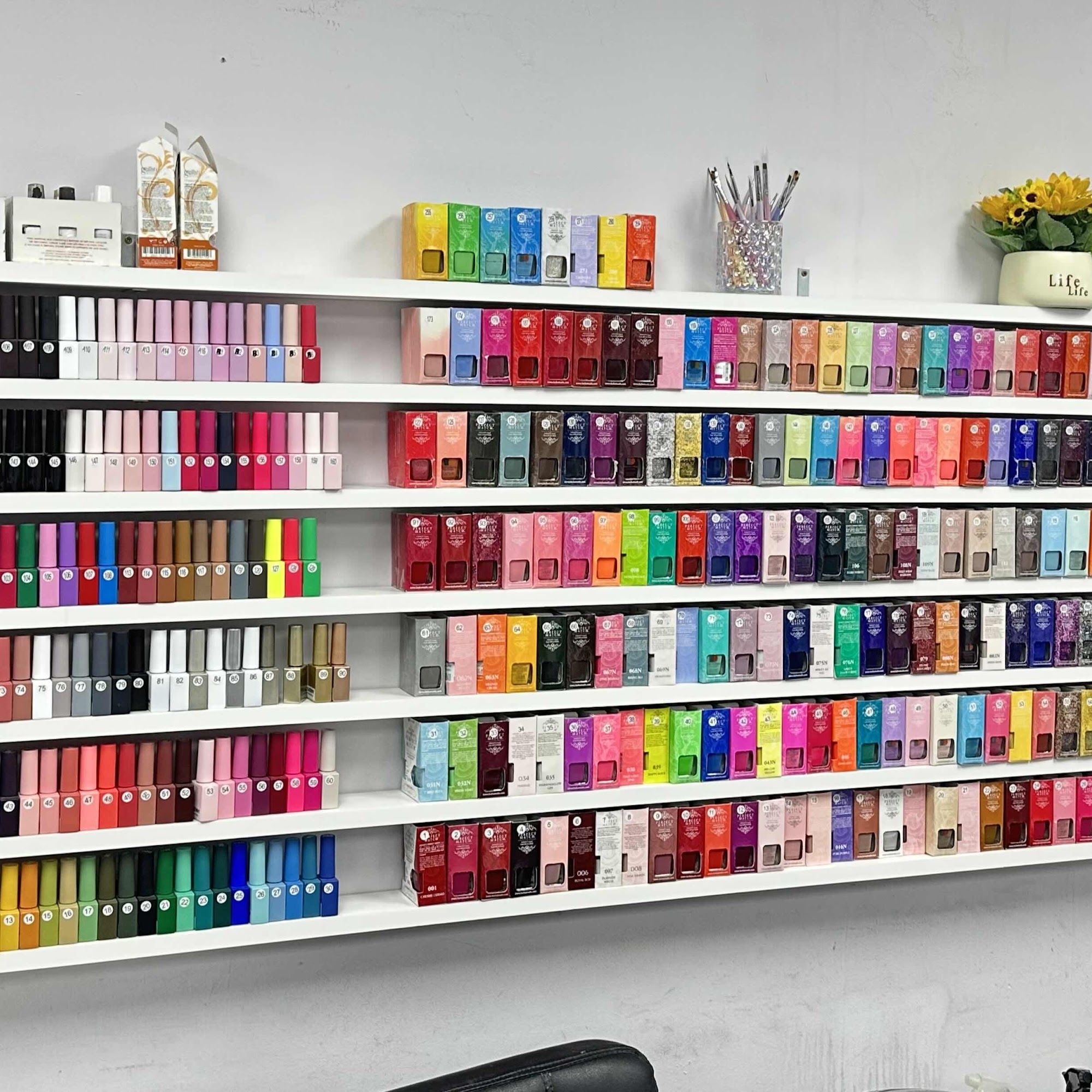 NAILIT By Elaine