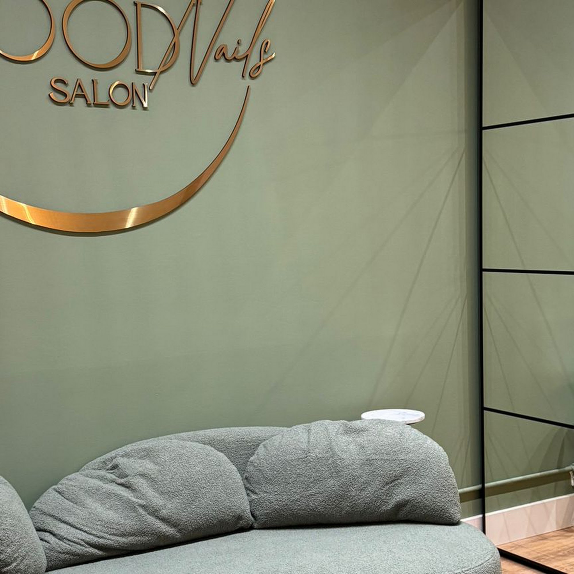 Mood Nails Cafe