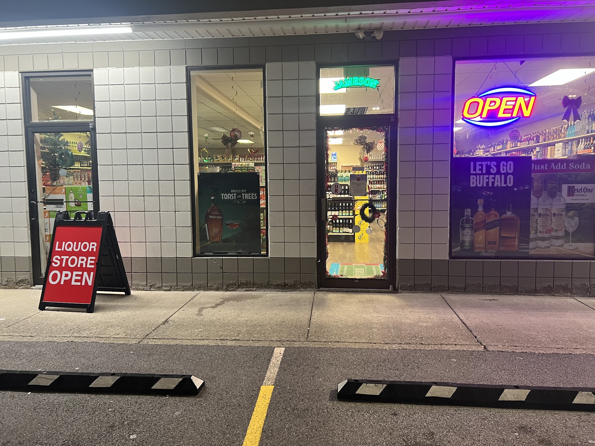 Getzville Wine & Liquor Getzville