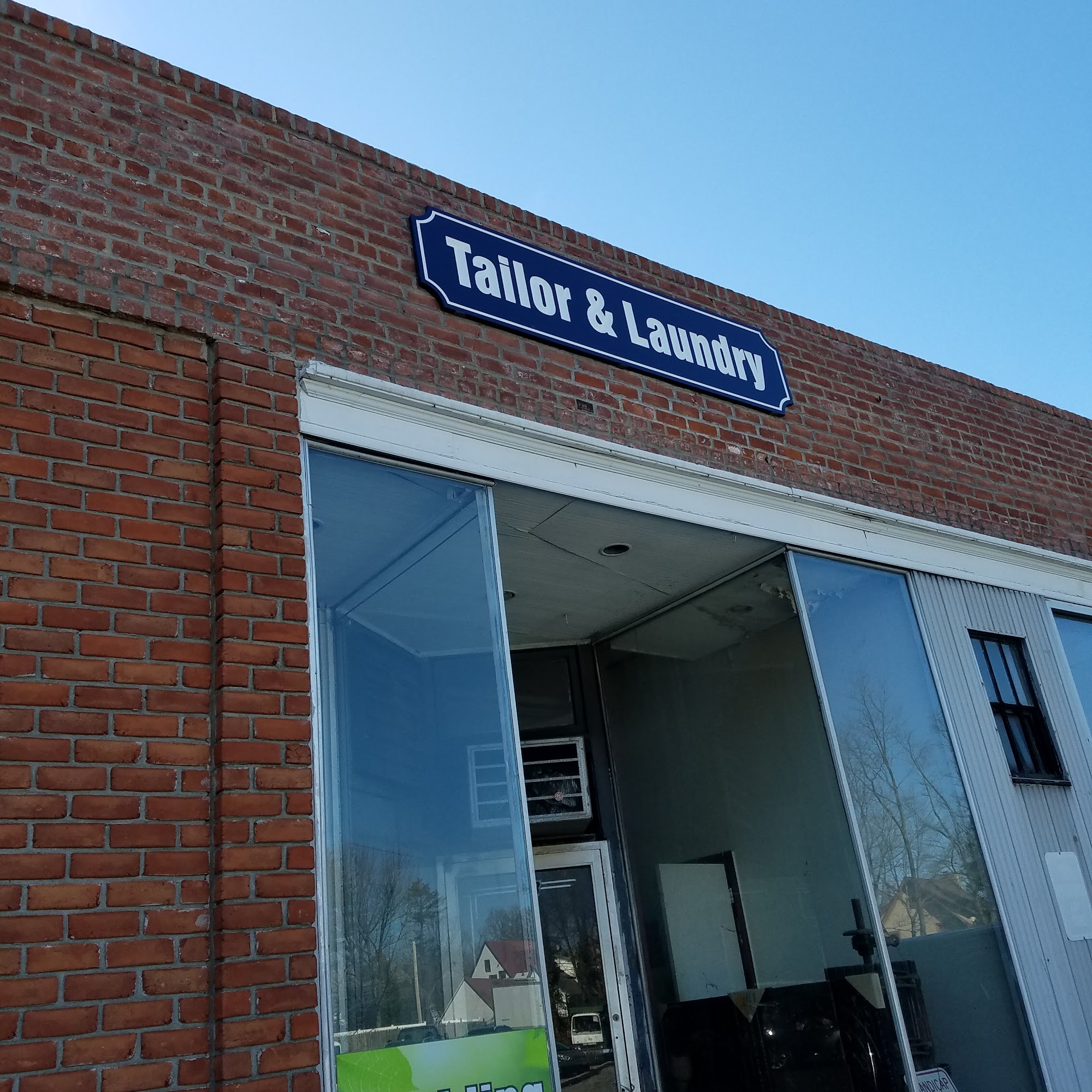 Middle Cleaners 175 Middle Neck Rd, Great Neck New York 11021