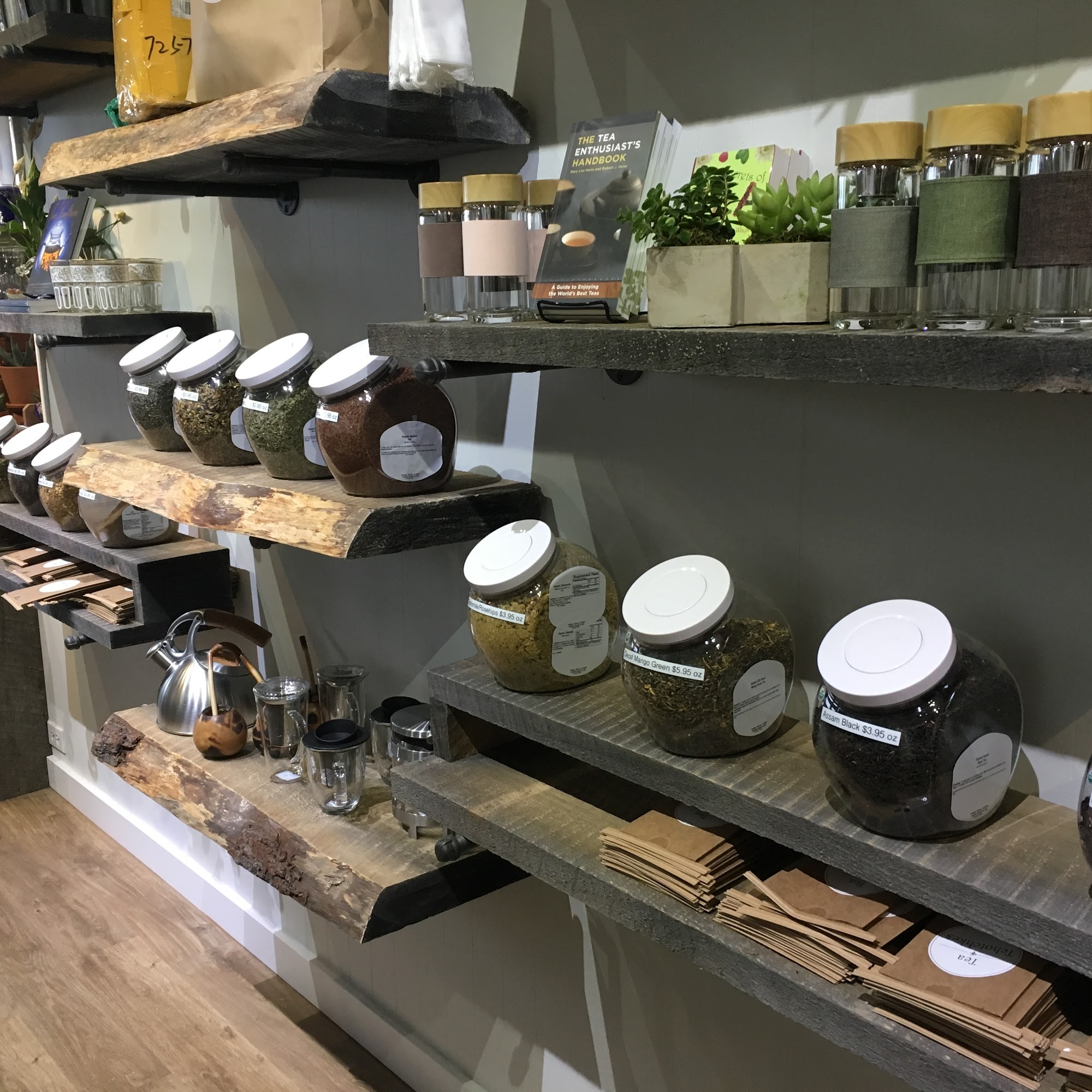 Tea and Tchotchkes Greenport