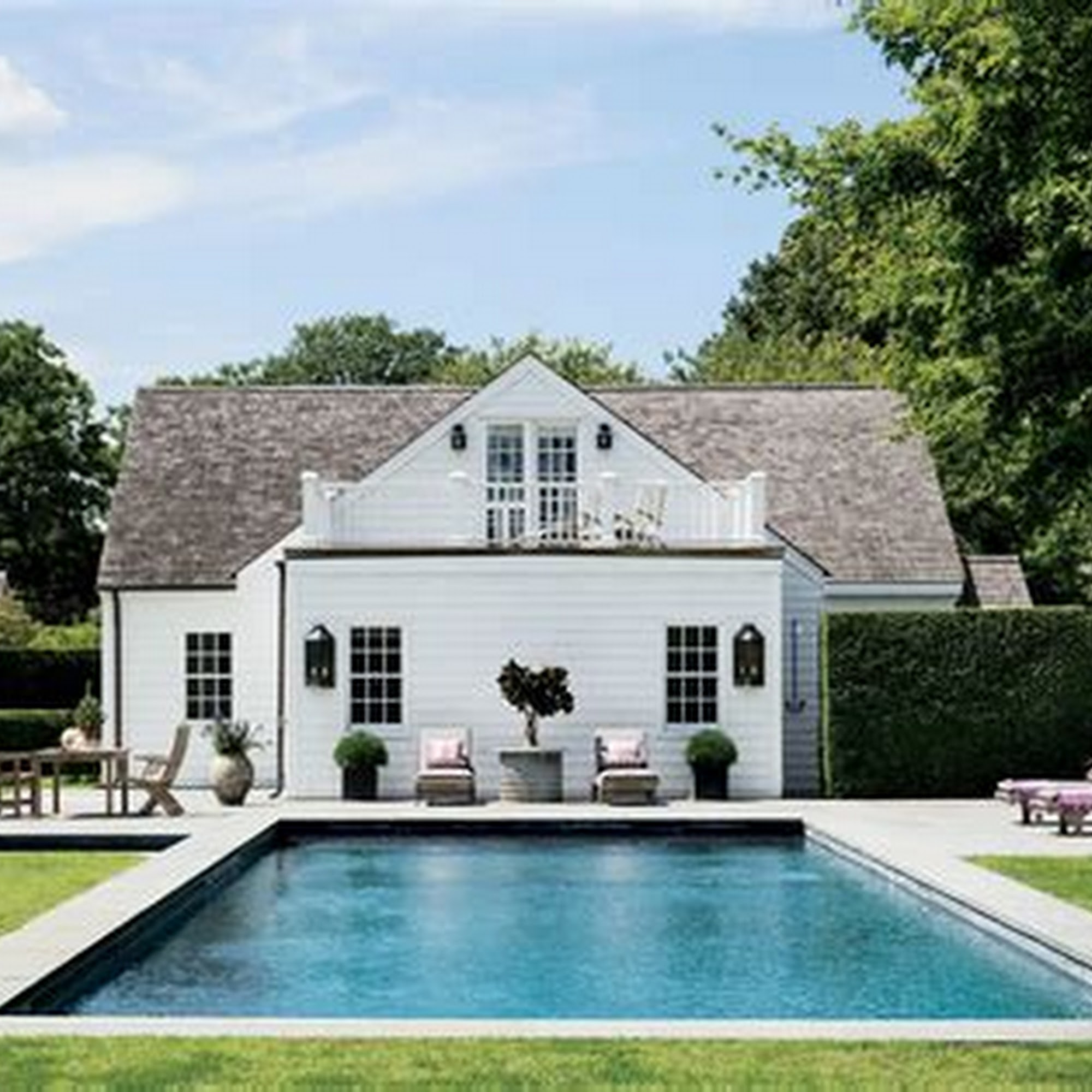 Hampton Bays Pool Co