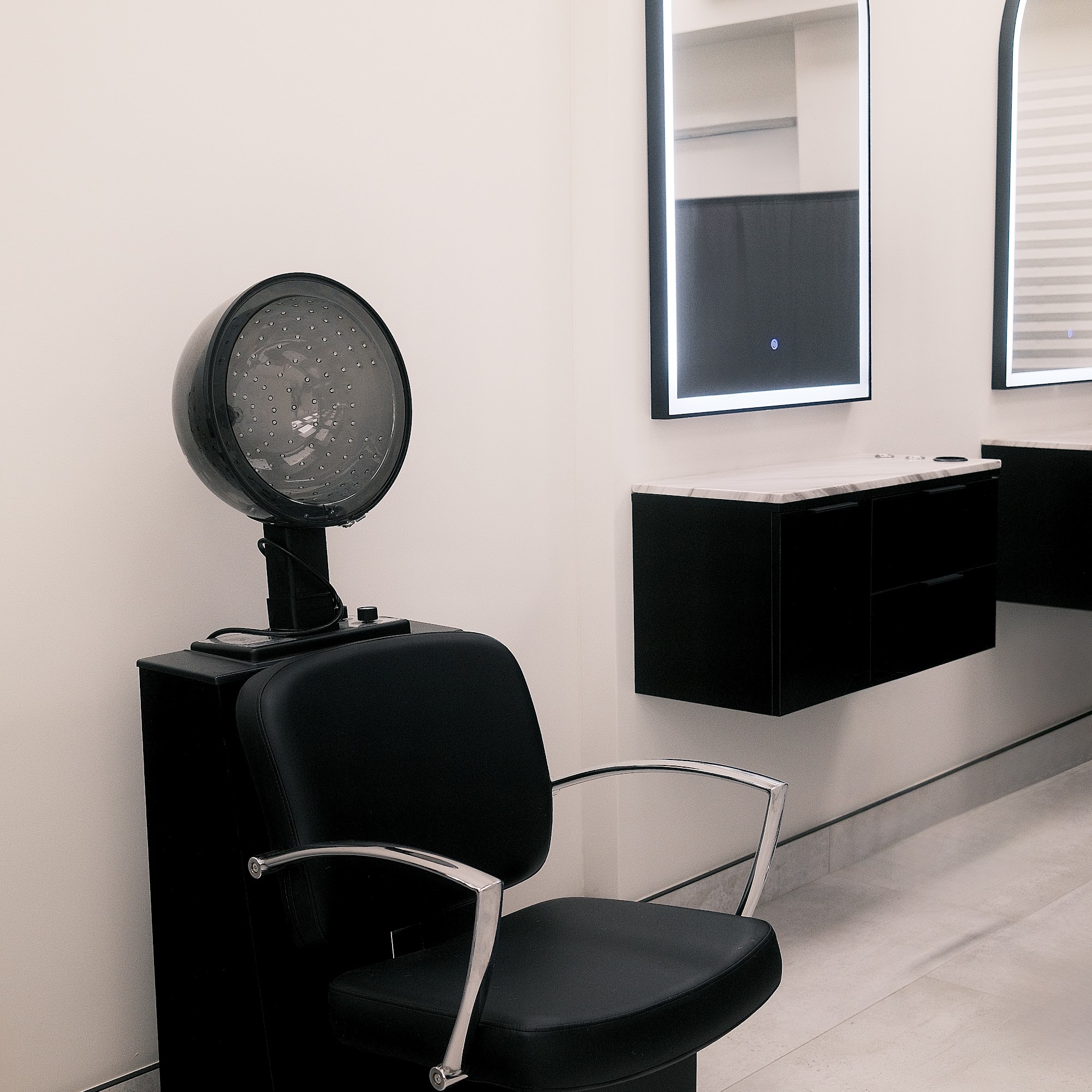 Xtreme Cuts Barber & Beauty 82-11 153rd Ave, Howard Beach New York 11414