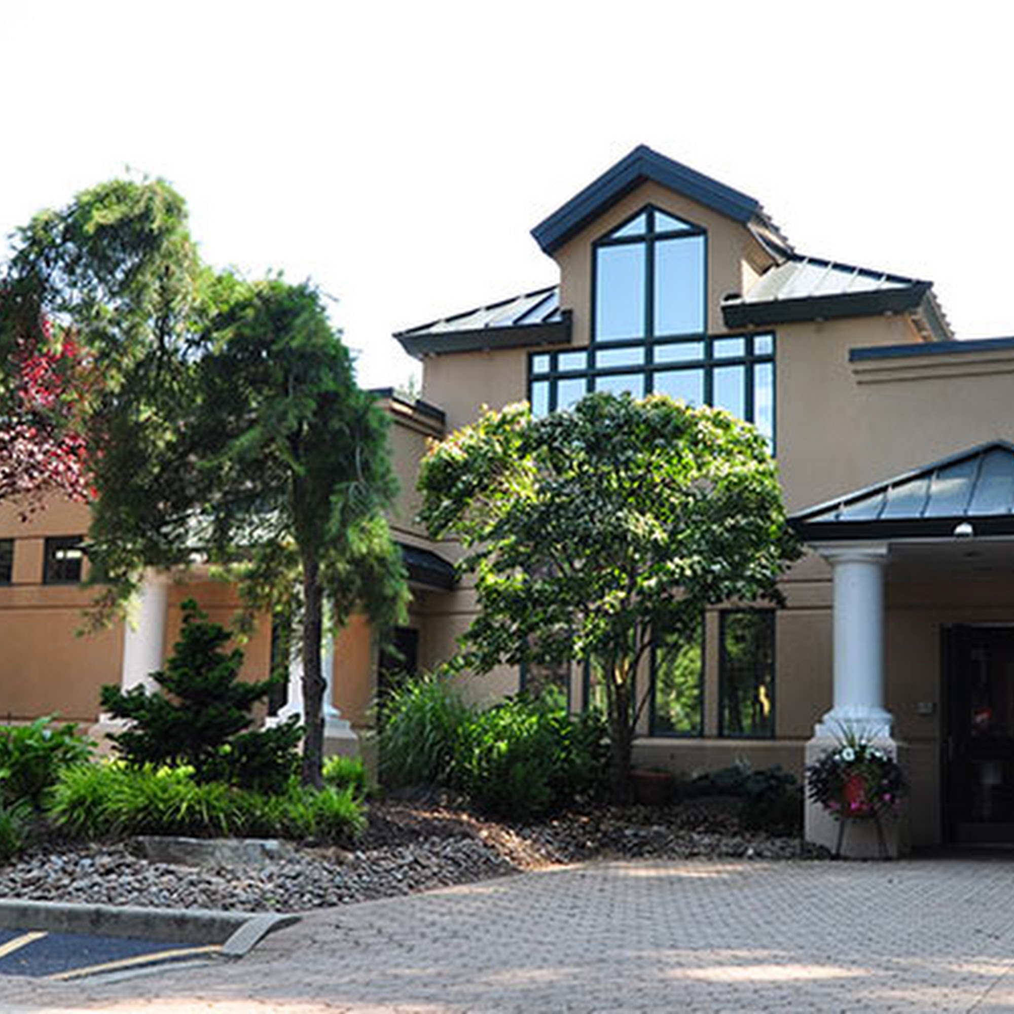 West Hills Animal Hospital and Emergency Center Huntington