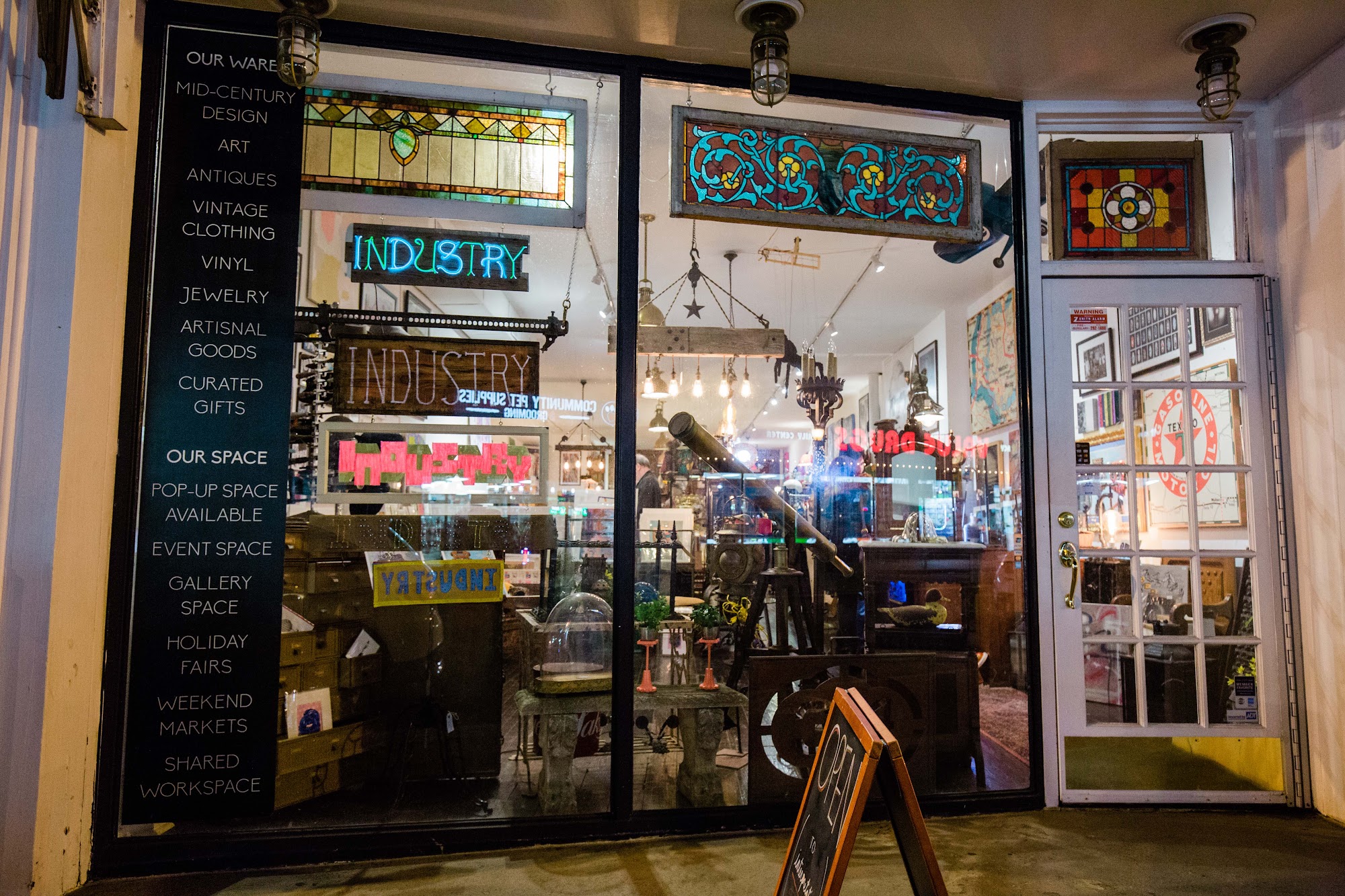 Industry Lounge & Gallery Huntington