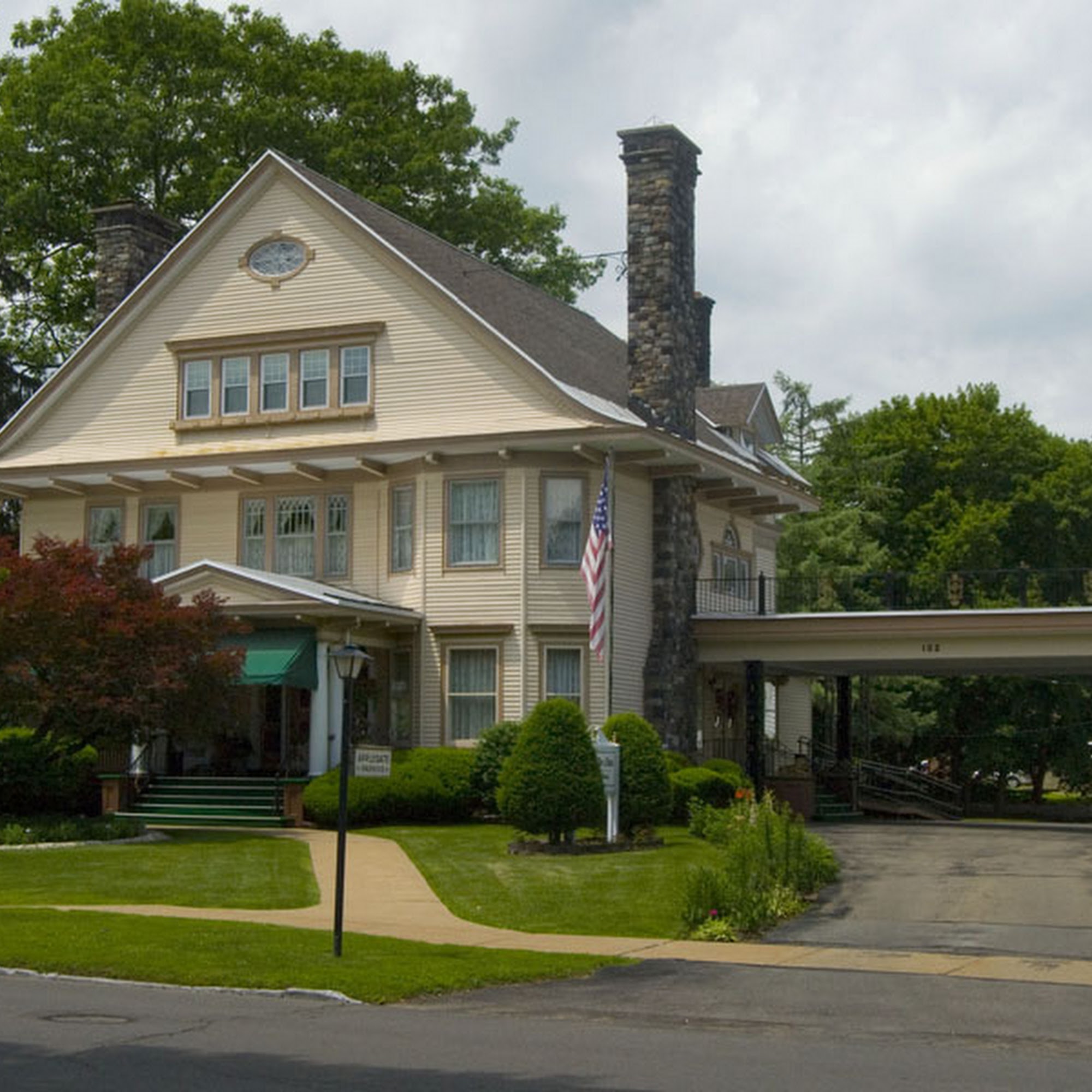 Applegate-Day & Enea Family Funeral Home Ilion