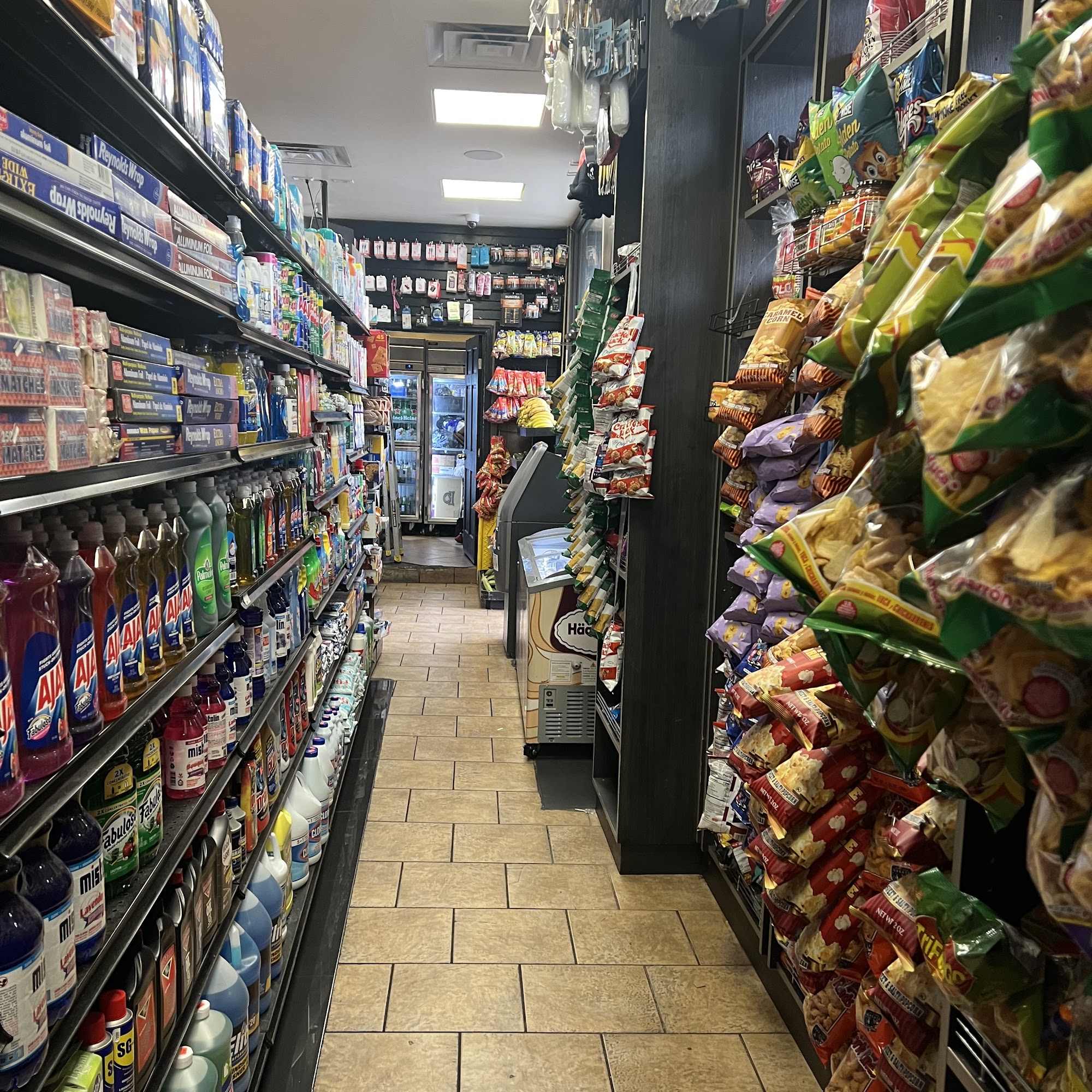 Lucky Deli Mini Market Jamaica