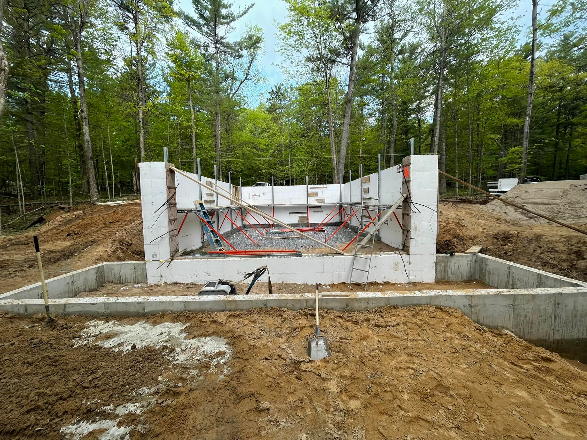 TAYLOR EXCAVATING LLC