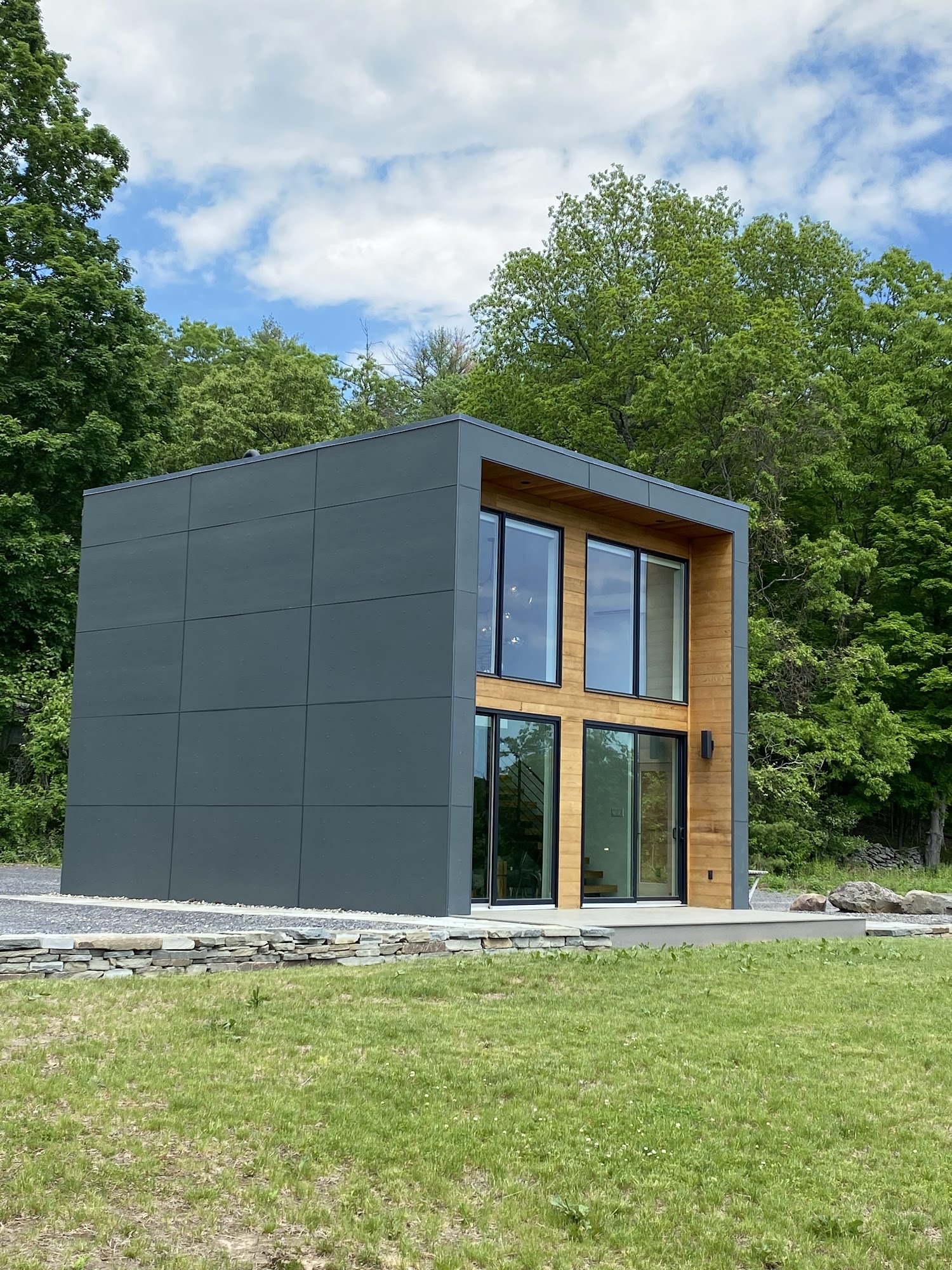 Modern Shacks 2 Waughkonk Rd, Kingston New York 12401