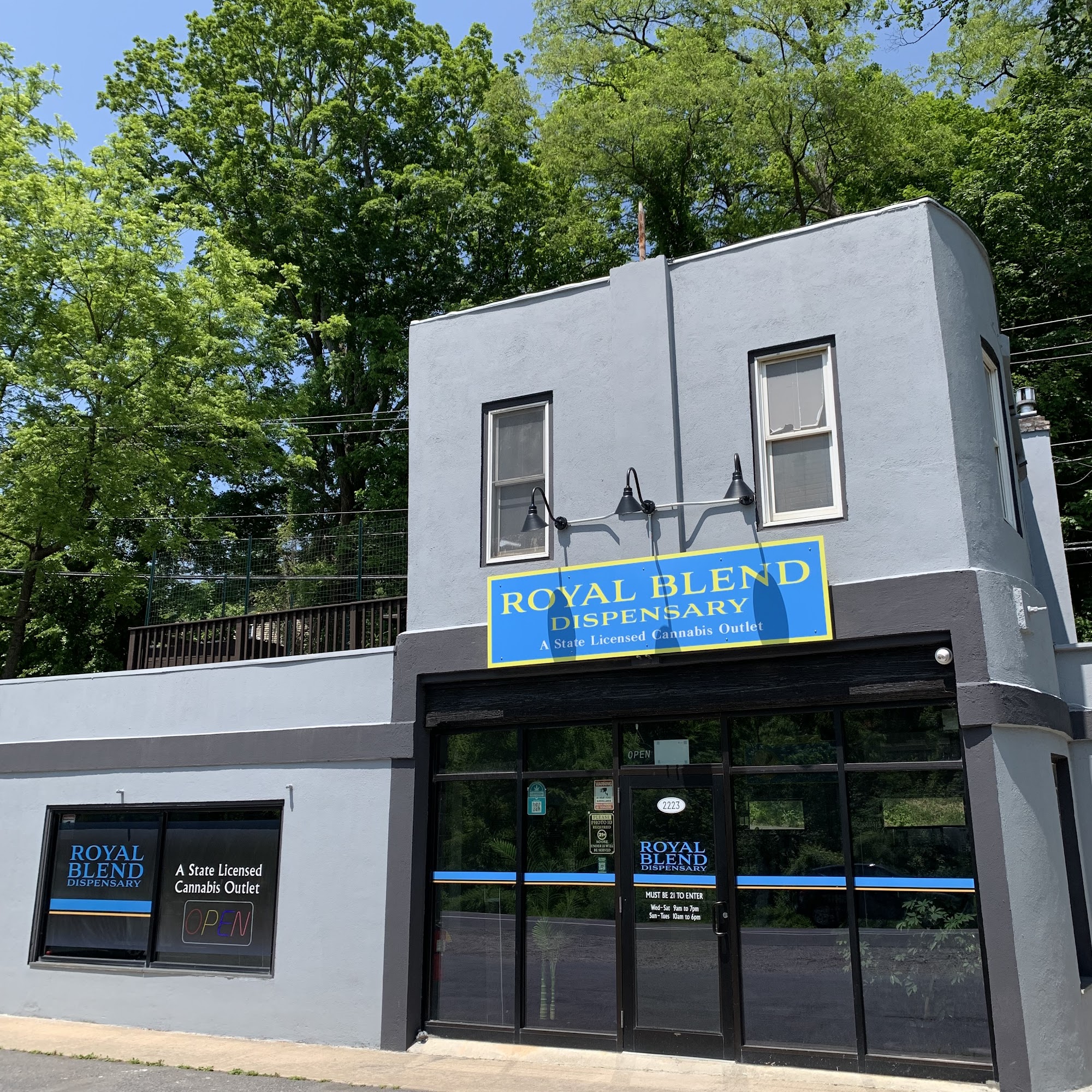 Royal Blend Dispensary LLC Kingston