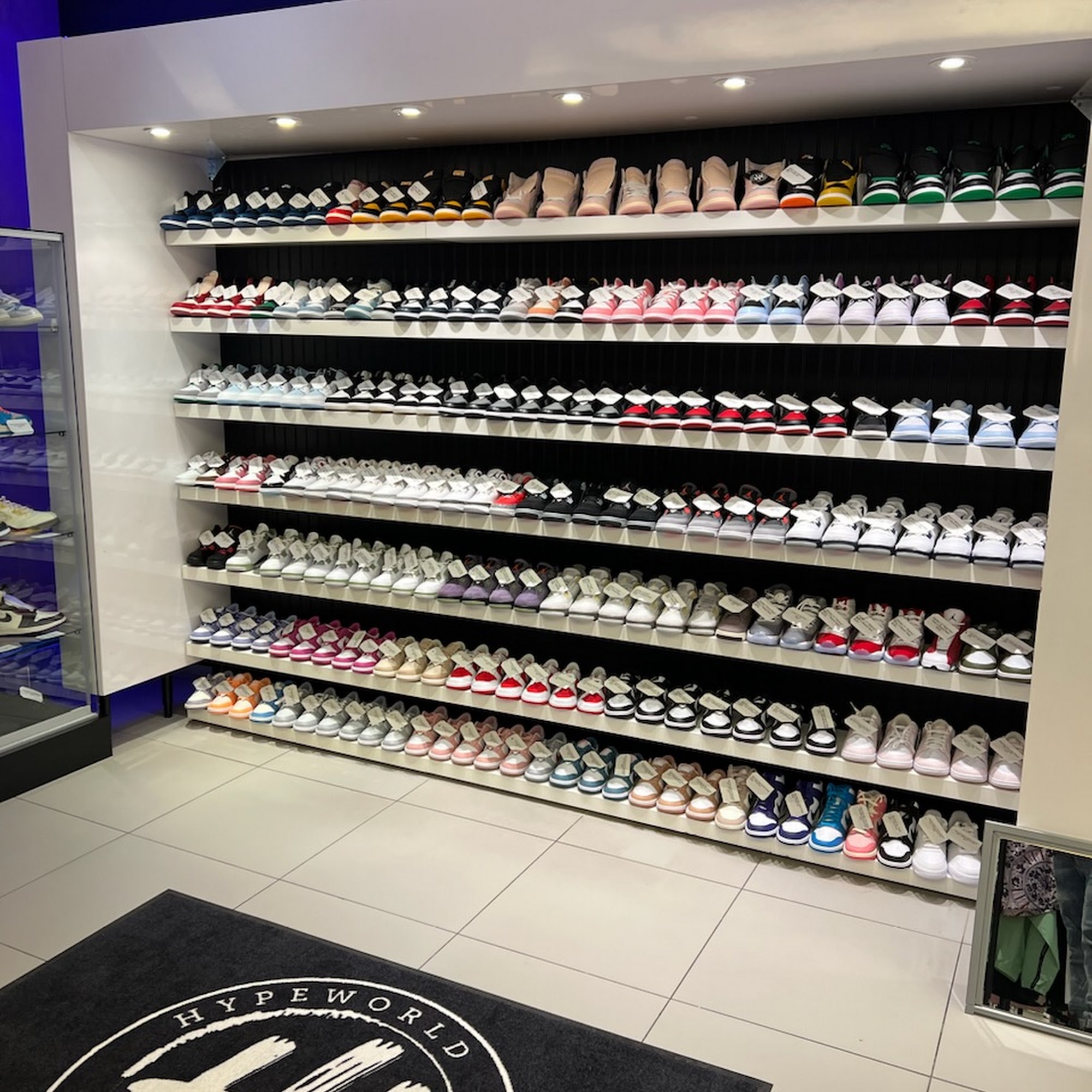 Hype World Smith Haven Mall