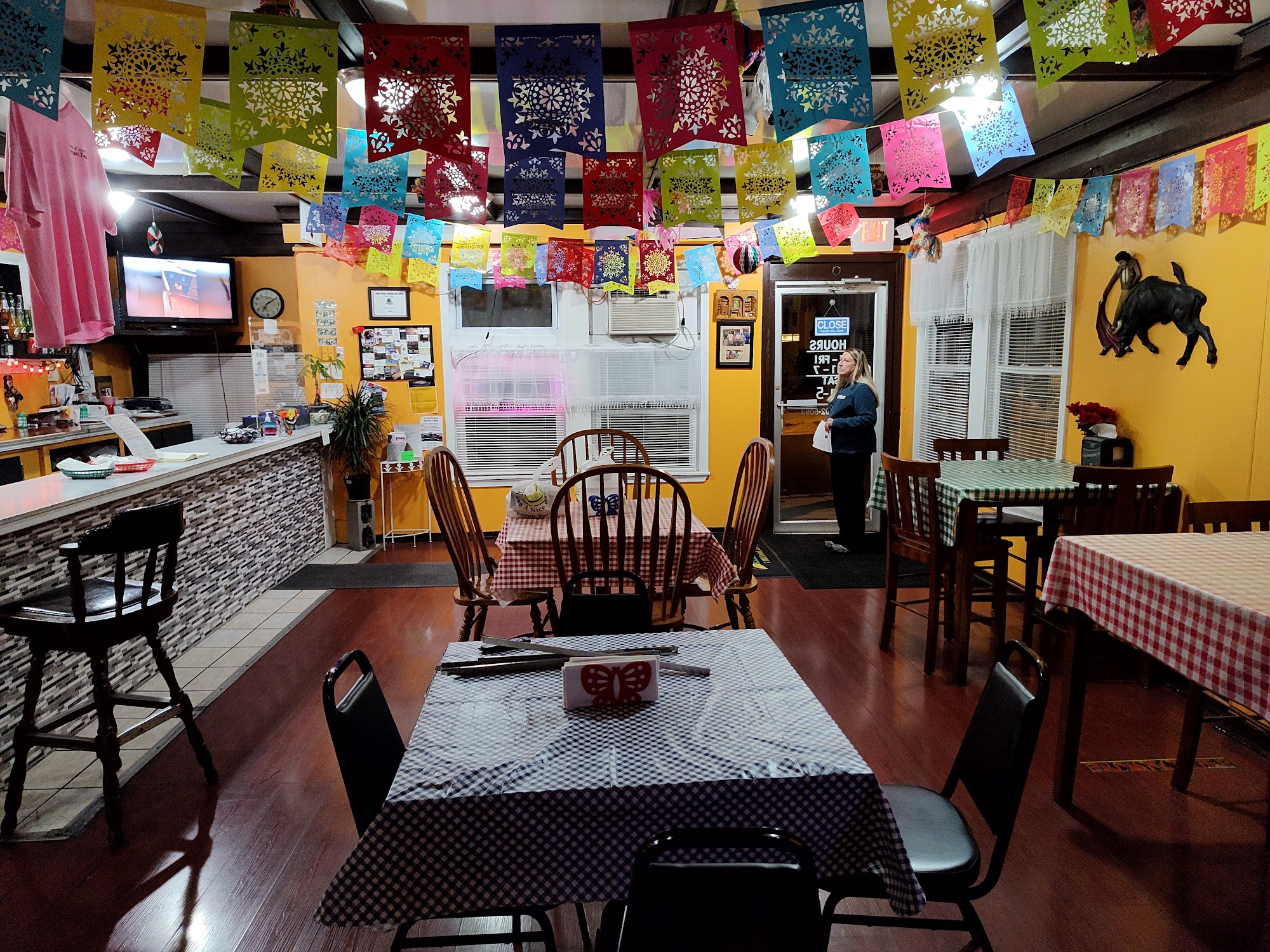 Mama Chavez's Taqueria 7 Mill St, Le Roy, NY 14482