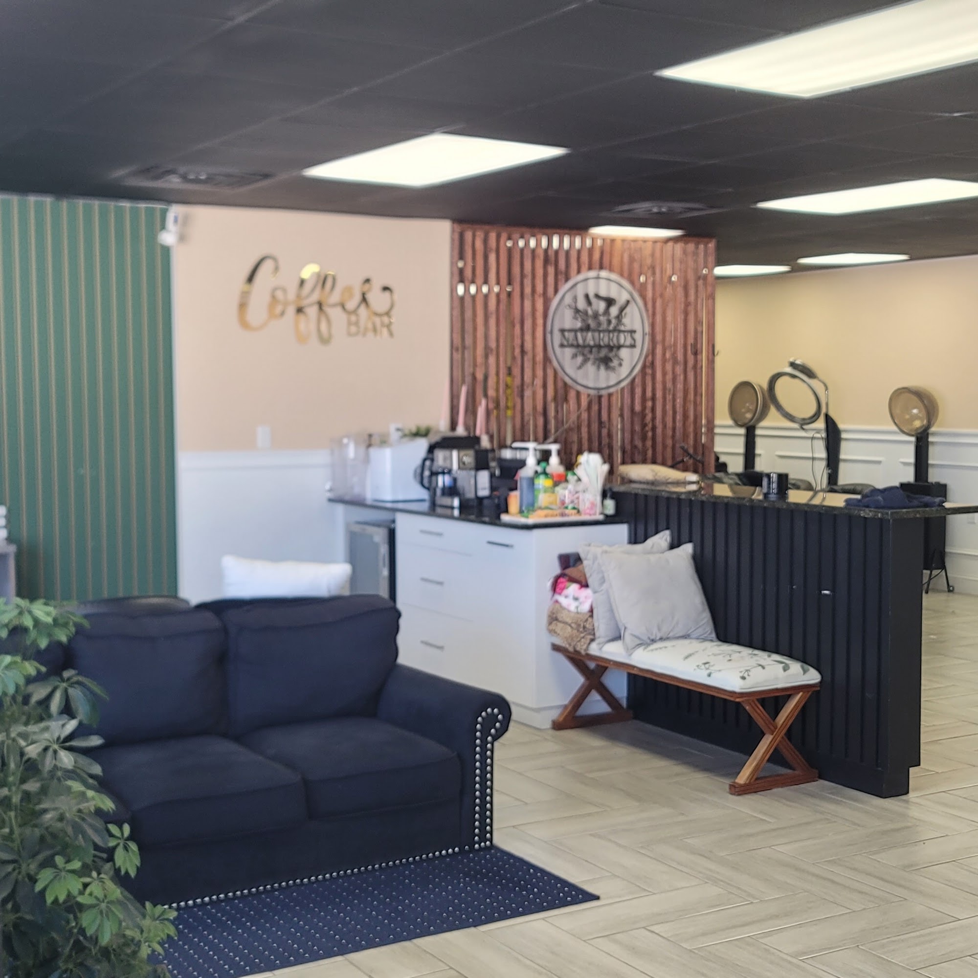 Navarro's Hair Salon 634 NY-109, Lindenhurst New York 11757