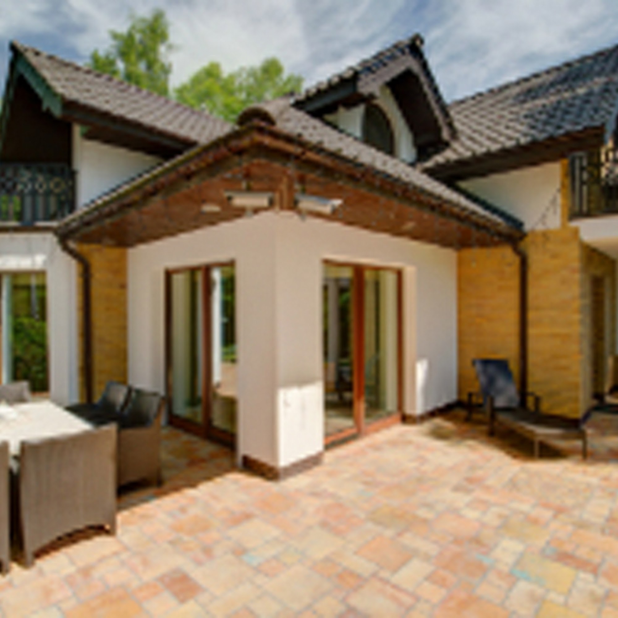 Sparks Custom Homes