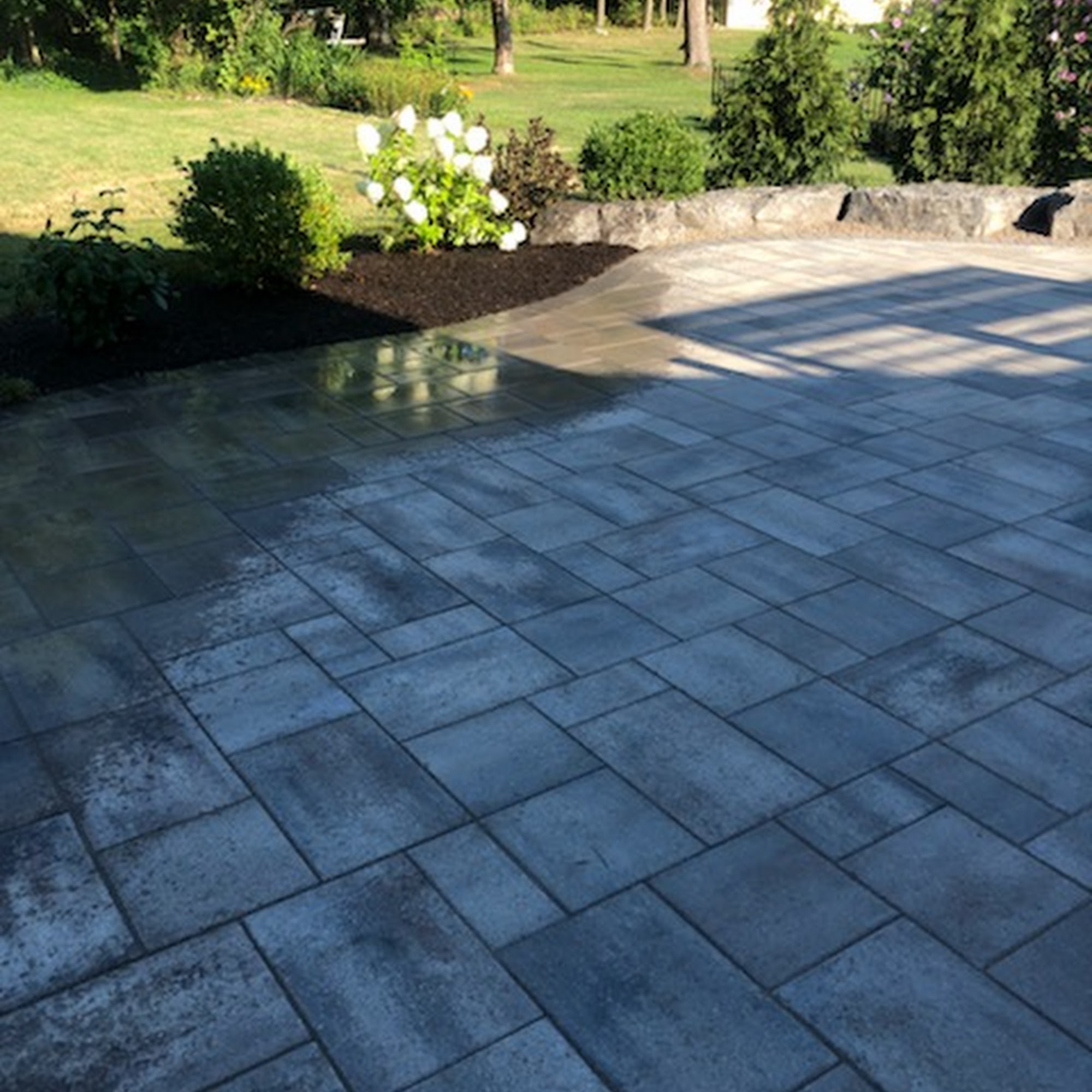 Dore Landscape Associates Inc