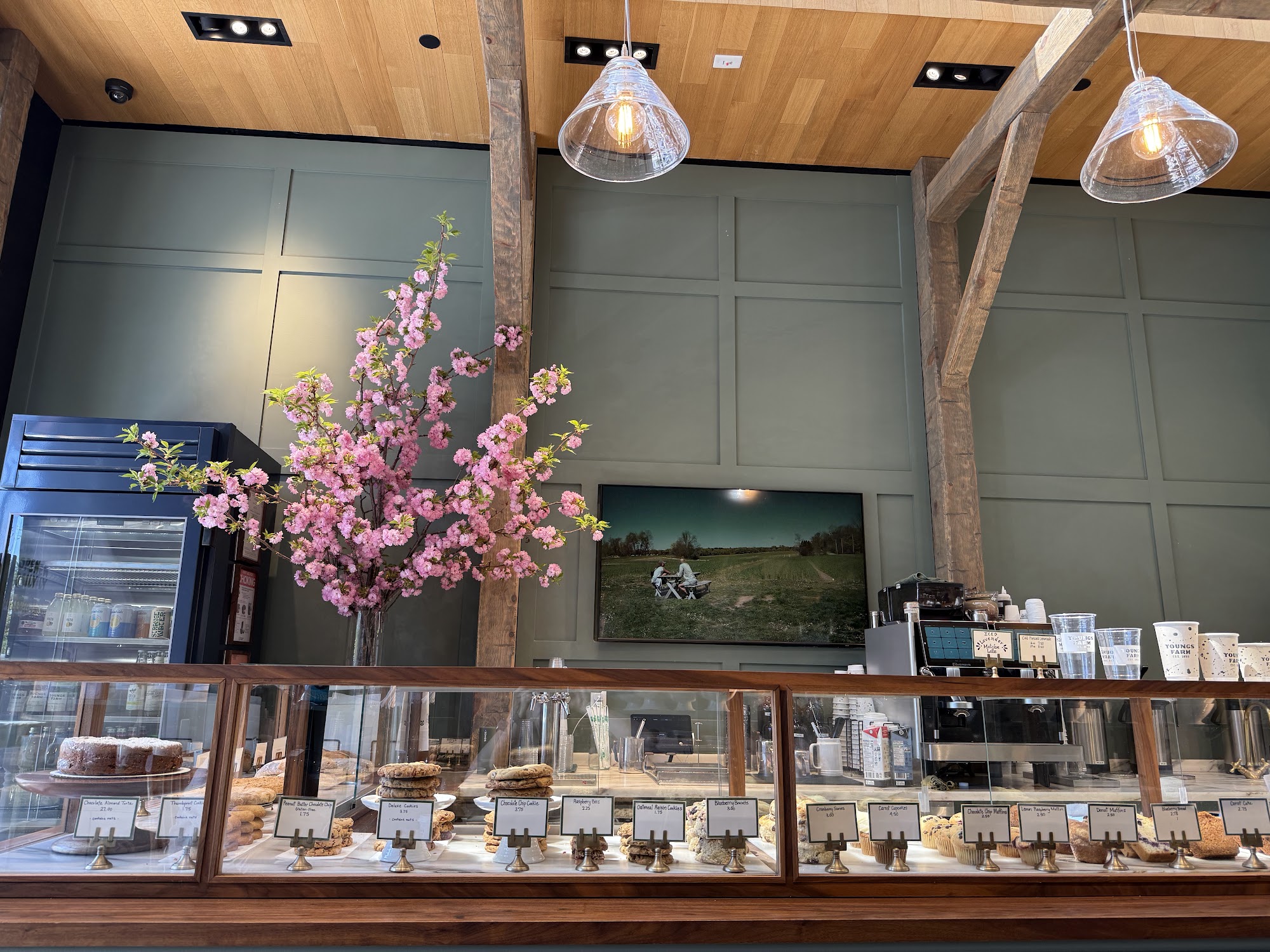 Youngs Farm Cafe at Hirshleifers Manhasset