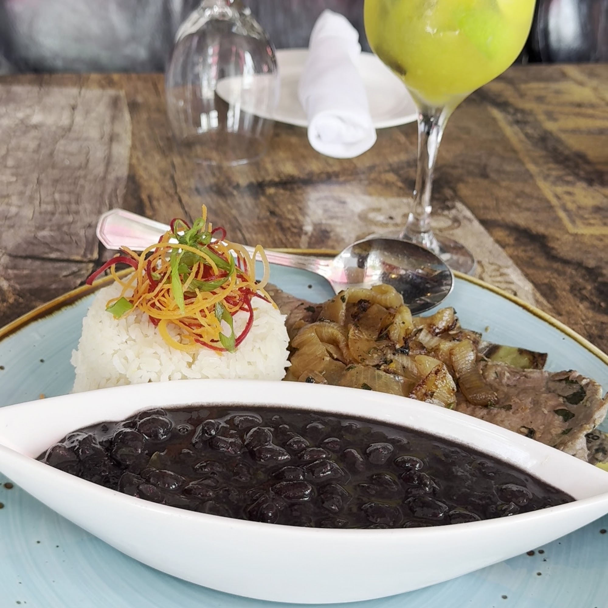 Willy's Azucar Cuban Restaurant & Bar Massapequa Park