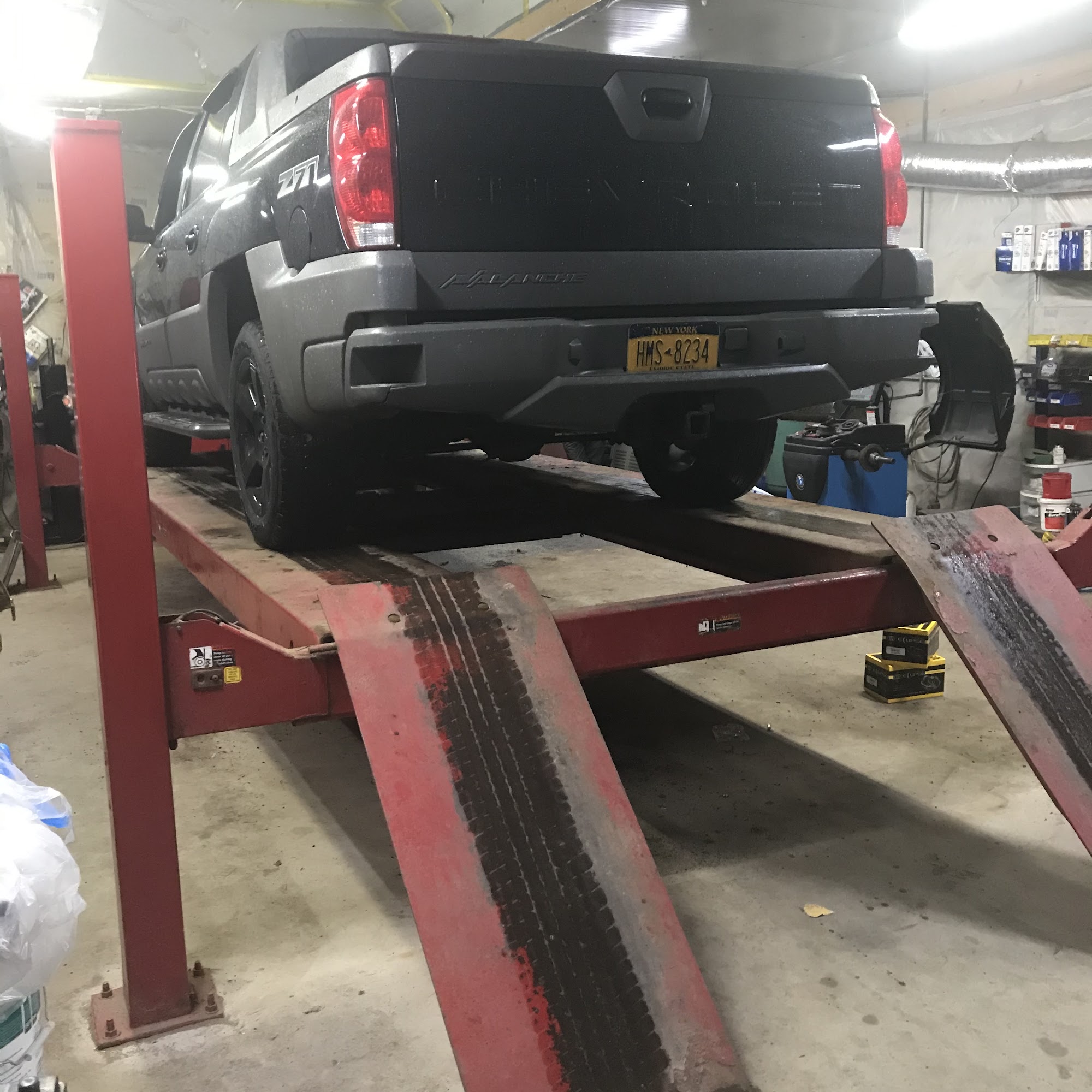 Jenna's Tire and Auto