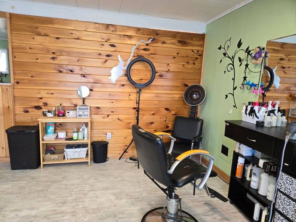 Adirondack Mousse Hair Salon 2470 NY-30, Mayfield New York 12117