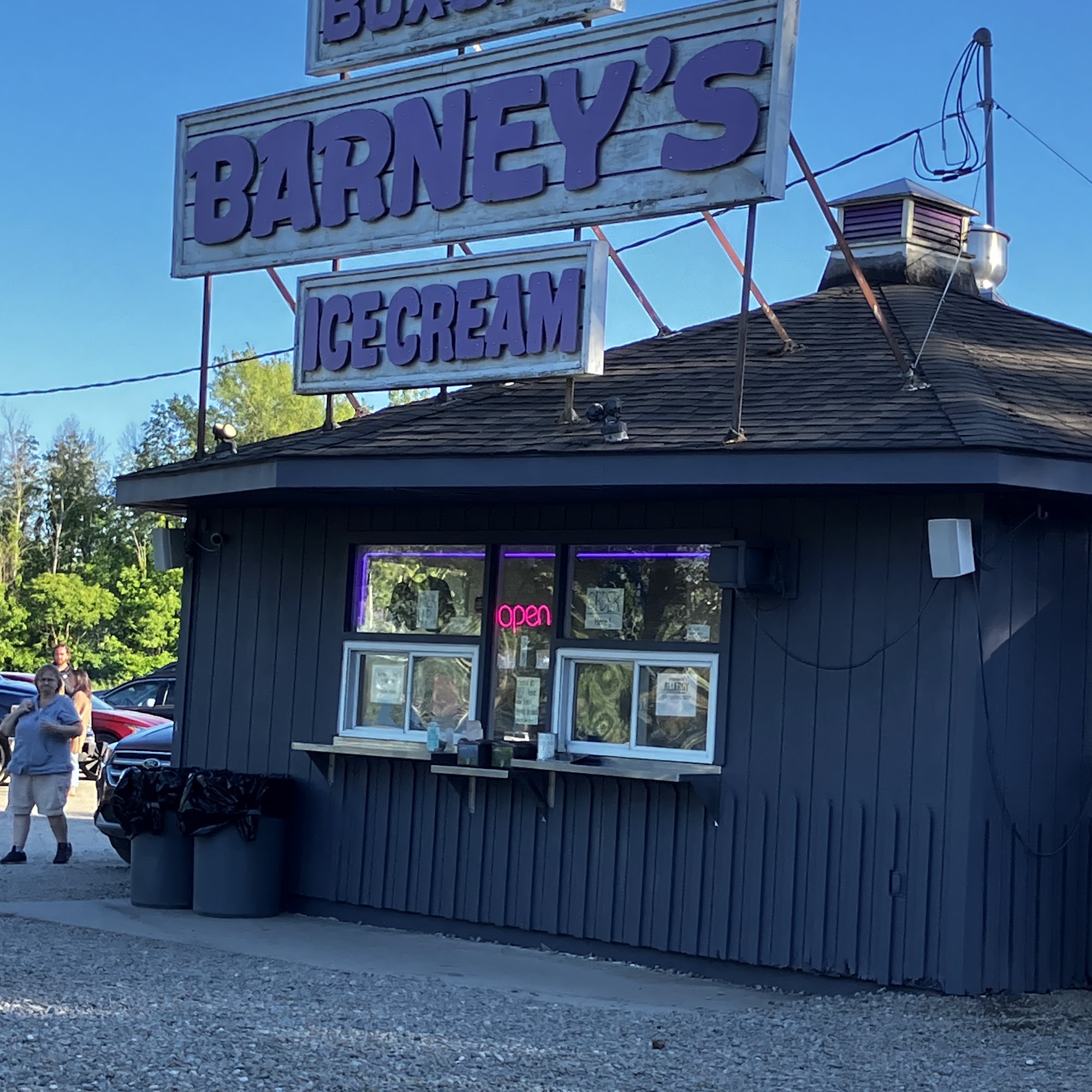 Boxcar Barney's Mayville