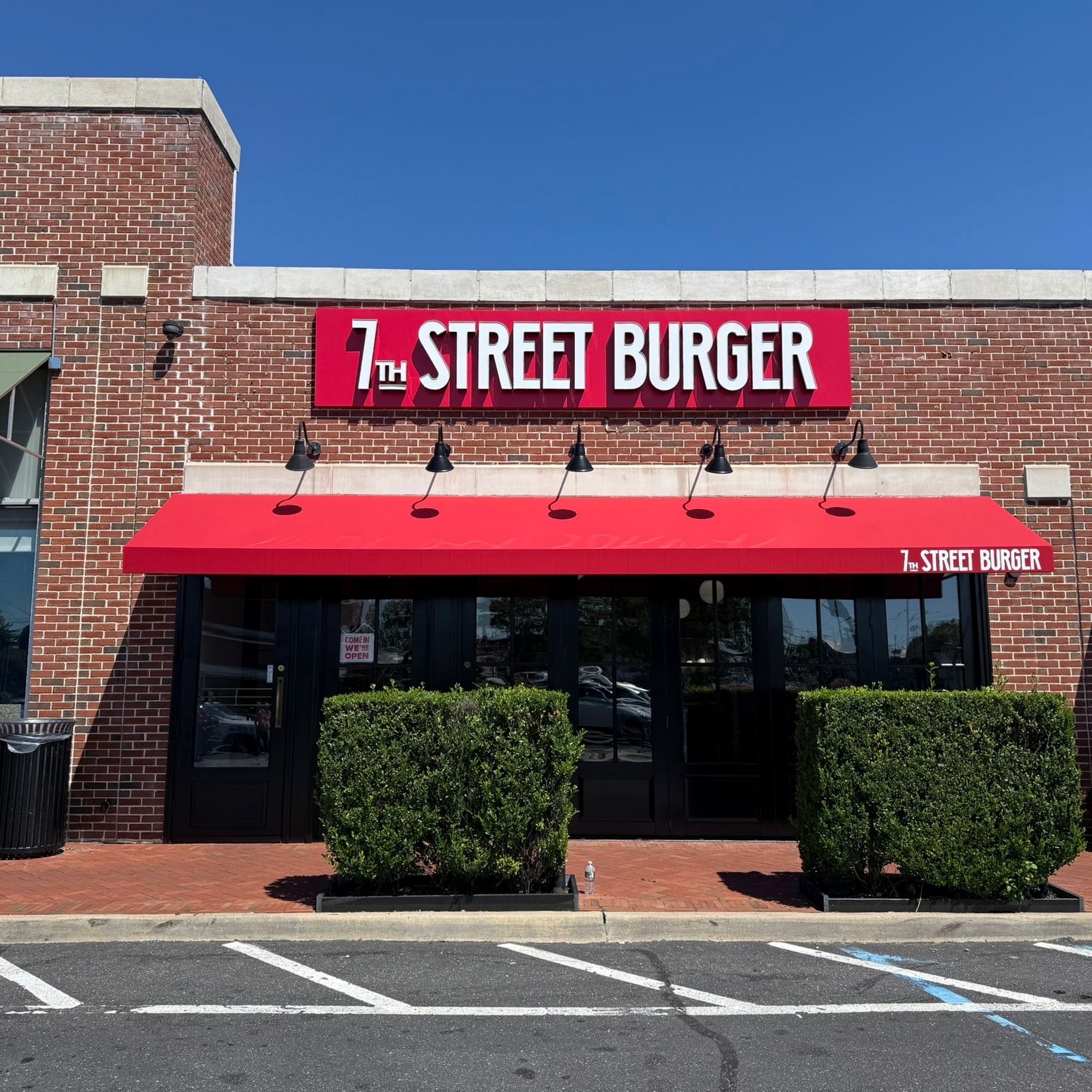 7th Street Burger Mineola 524 Jericho Tpke, Mineola